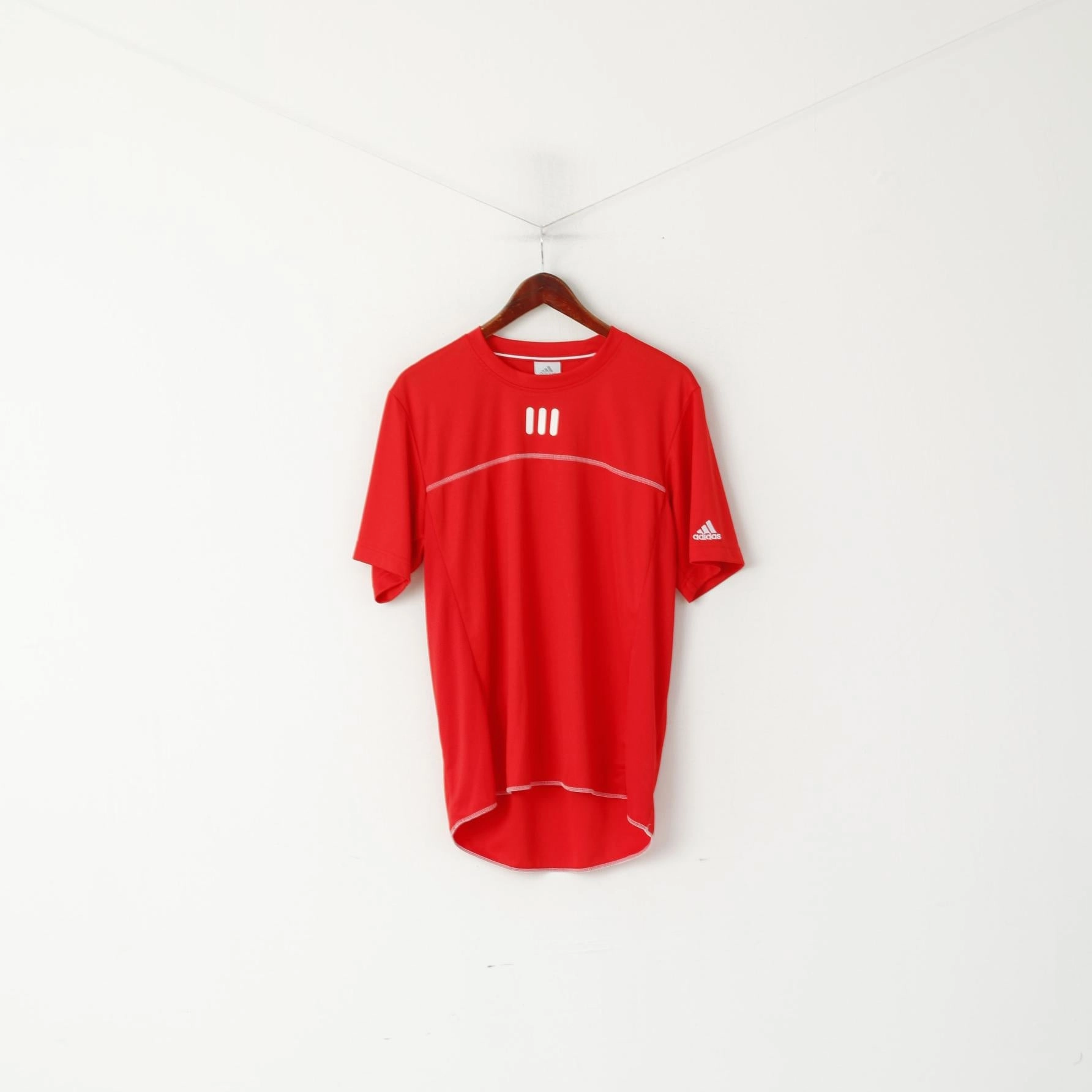 Non Irritating Seams Cozy and Fashionable Adidas Men L Shirt Red Japan Jersey Football Activewear Sport Top