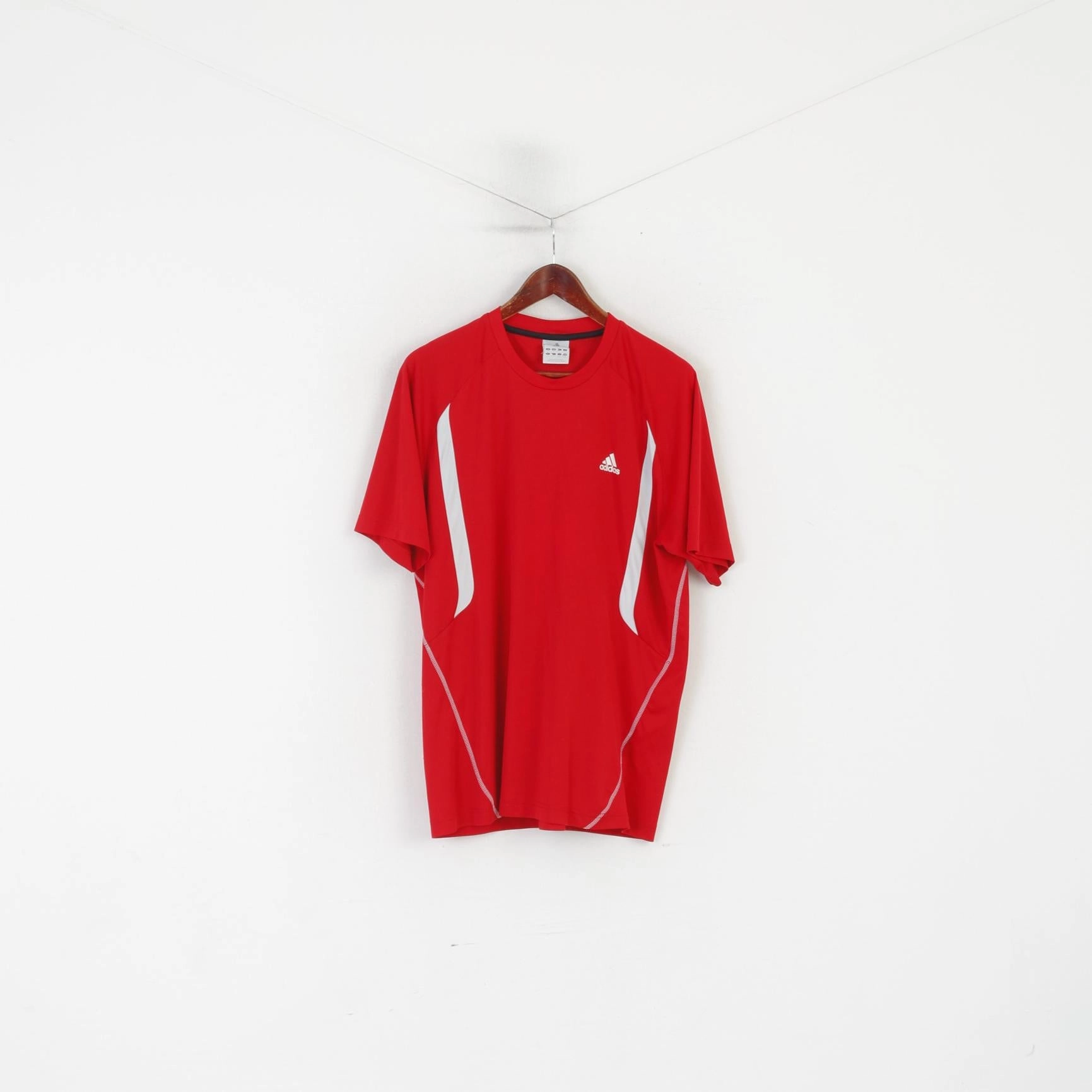 Adidas Men L Shirt Red Sportswear Vintage Training Gym Jersey Top Essential Wardrobe Athletic Fit