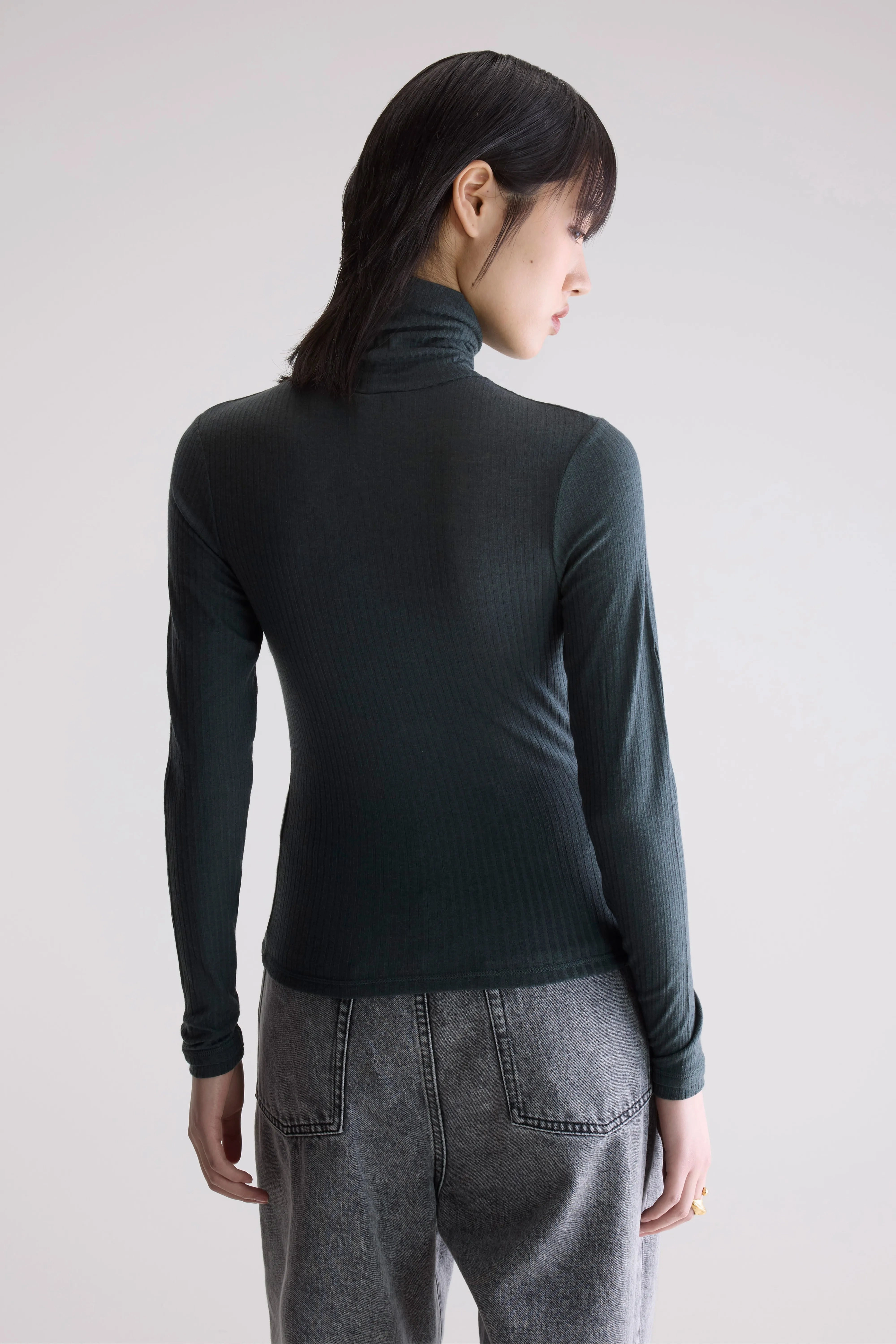 Vinay fitted t-shirt (252 / W / ACIER) Running Top product business casual suitability