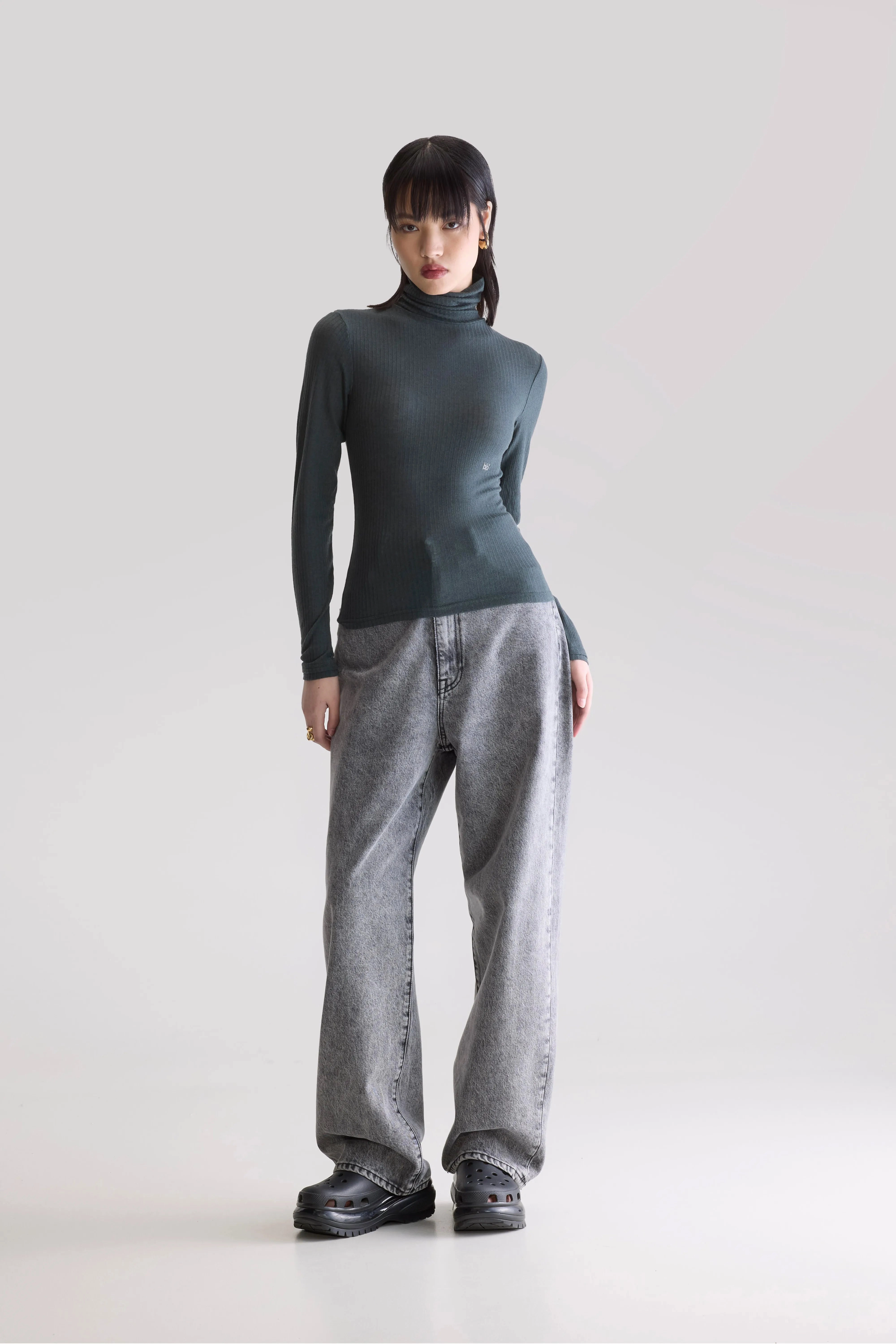 Vinay fitted t-shirt (252 / W / ACIER) keychain accents product urban fashion sense