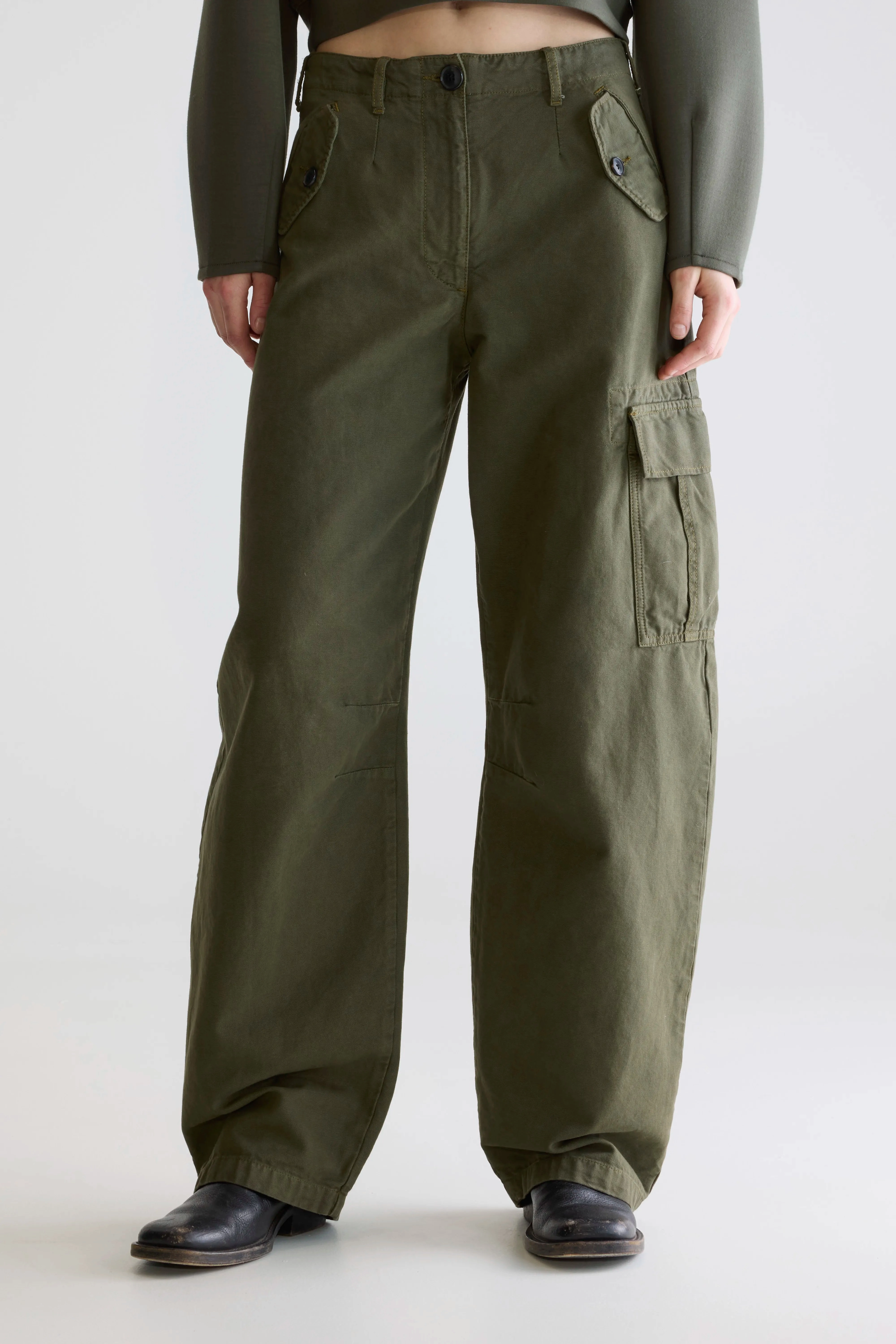 Piazza relaxed trousers (252 / W / OLIVE) Adventure Ready Utility pocket