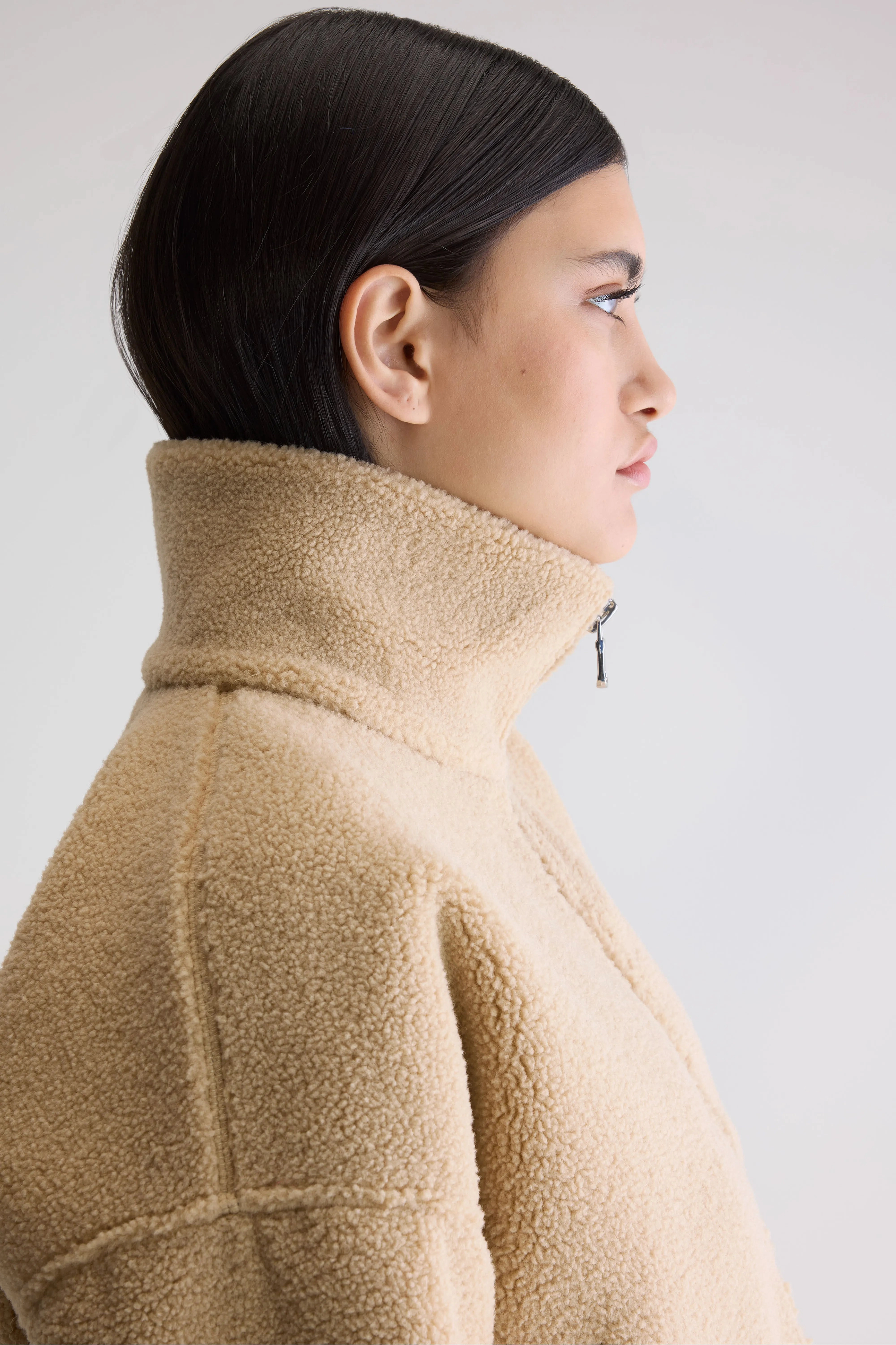 Multi Pocket Alesha Teddy Jacket (252 / W / MACADAMIA)