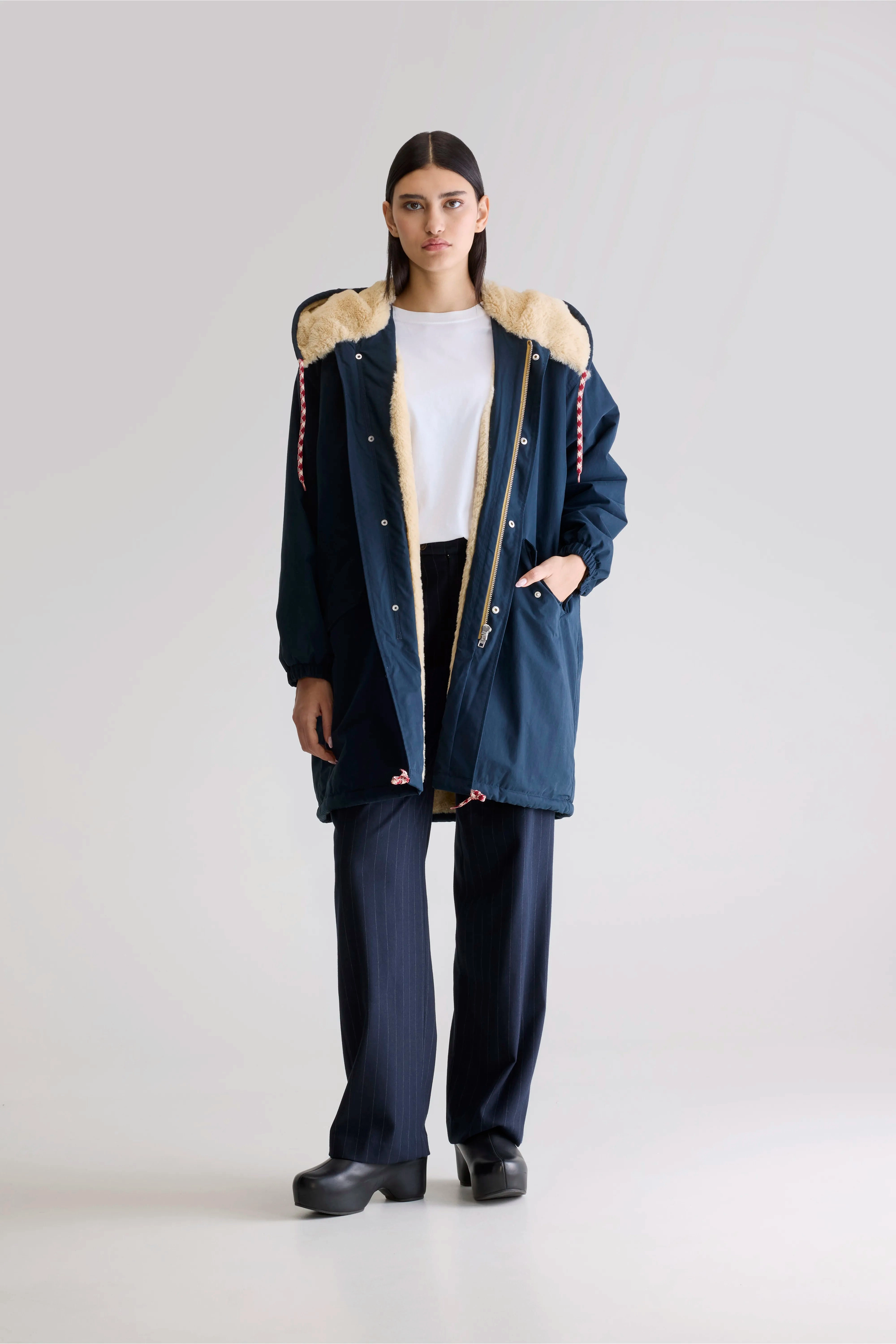 Laos hooded parka (242 / W / AMERICA) Light Padding MultiLayerSystem