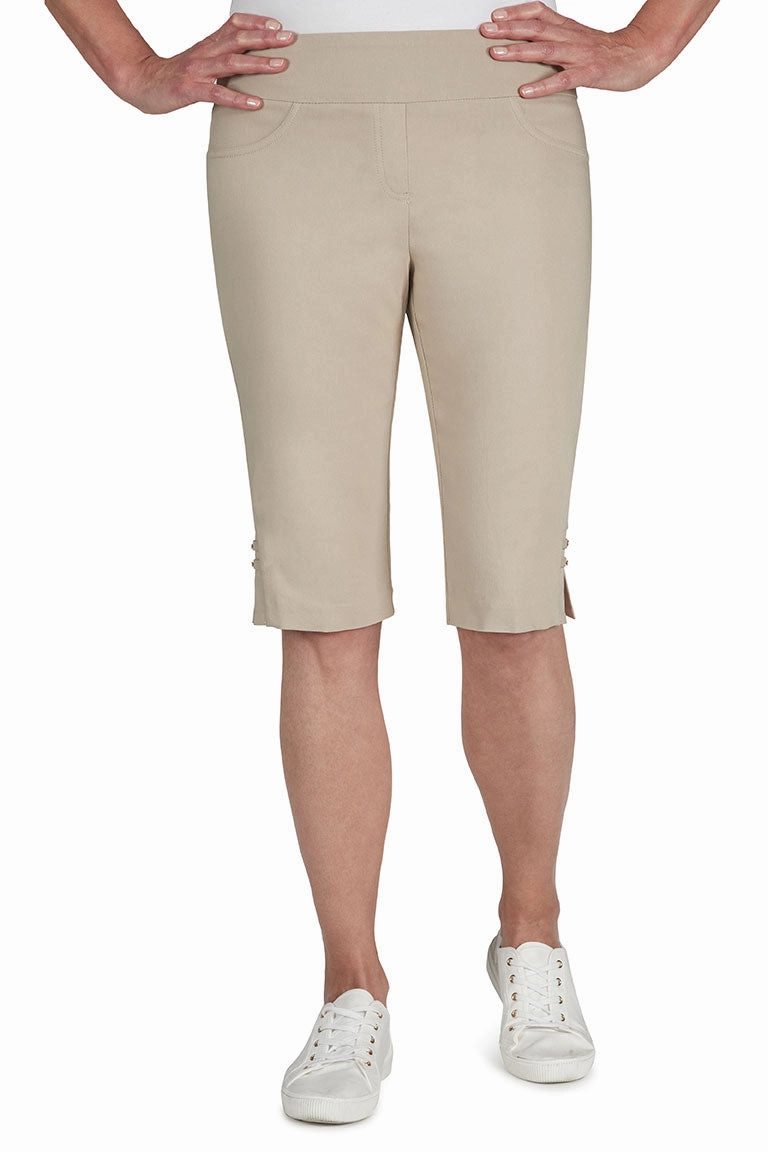 Basic Stretch Pull-On Studded Lattice Hem Clamdigger Pant
