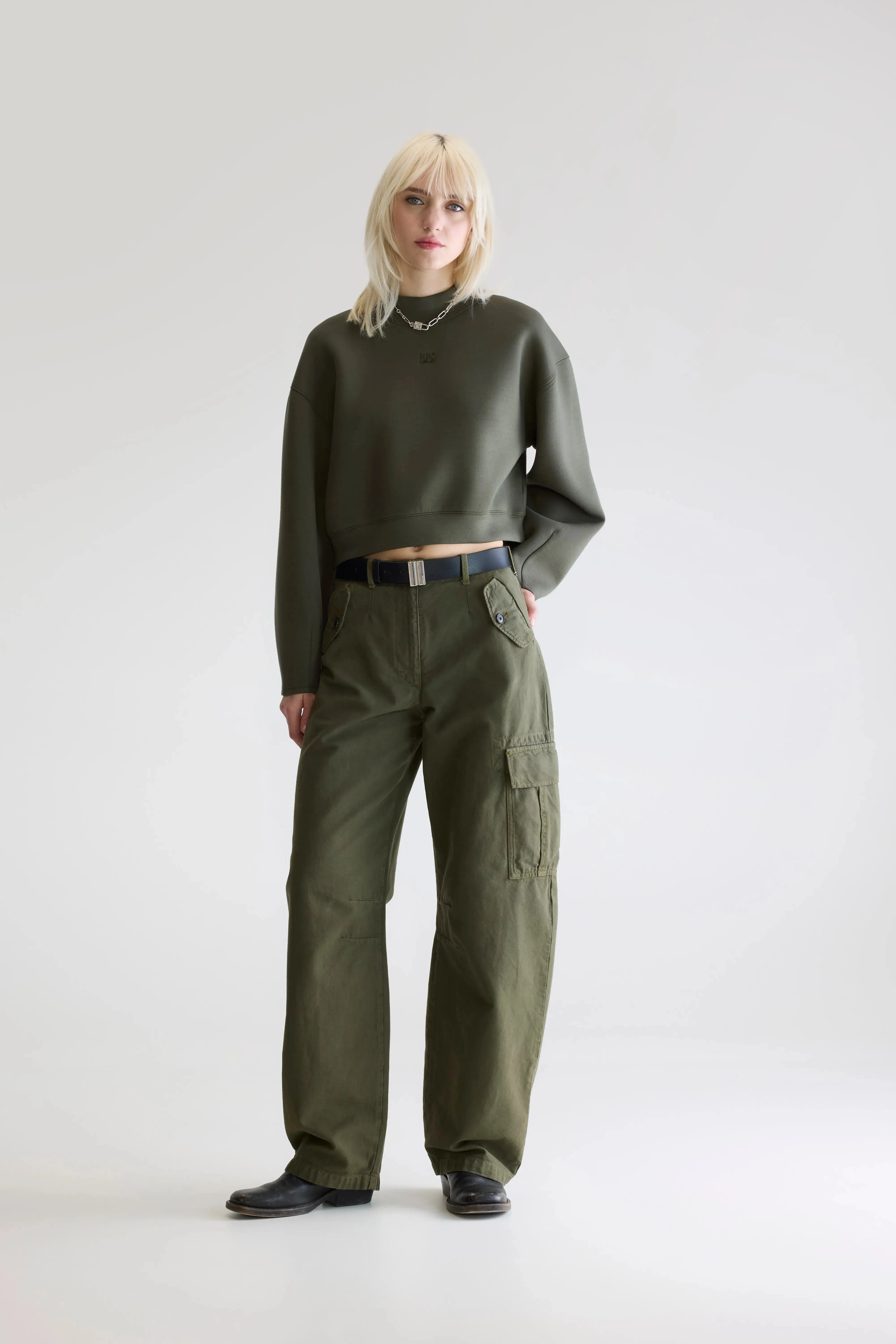 Tashi cropped sweatshirt (252 / W / FOREST) Multi Panel Construction