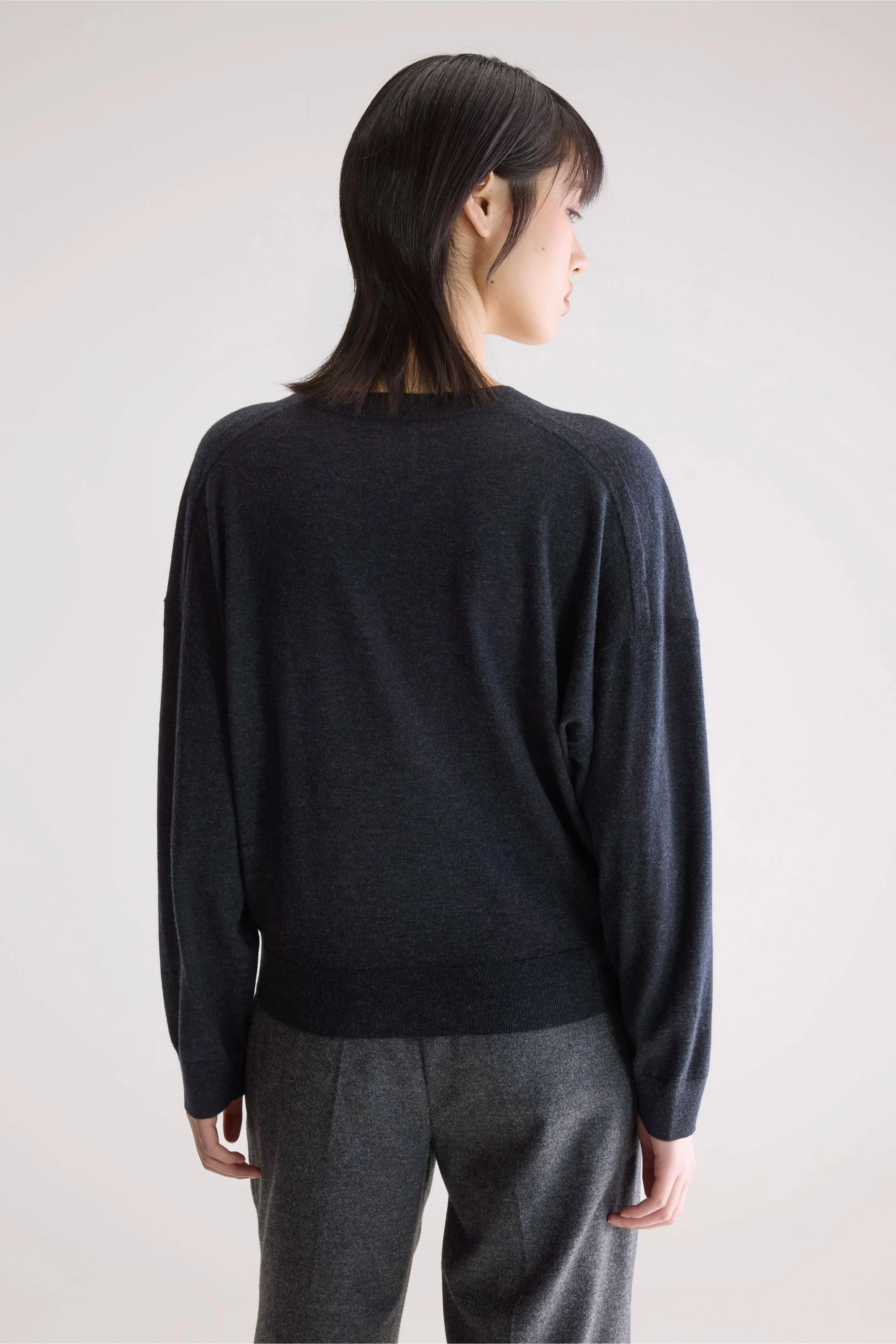 Arybev V-Neck Sweater (252 / W / ANTHRACITE) Microfiber Inner Layer Circular Knit