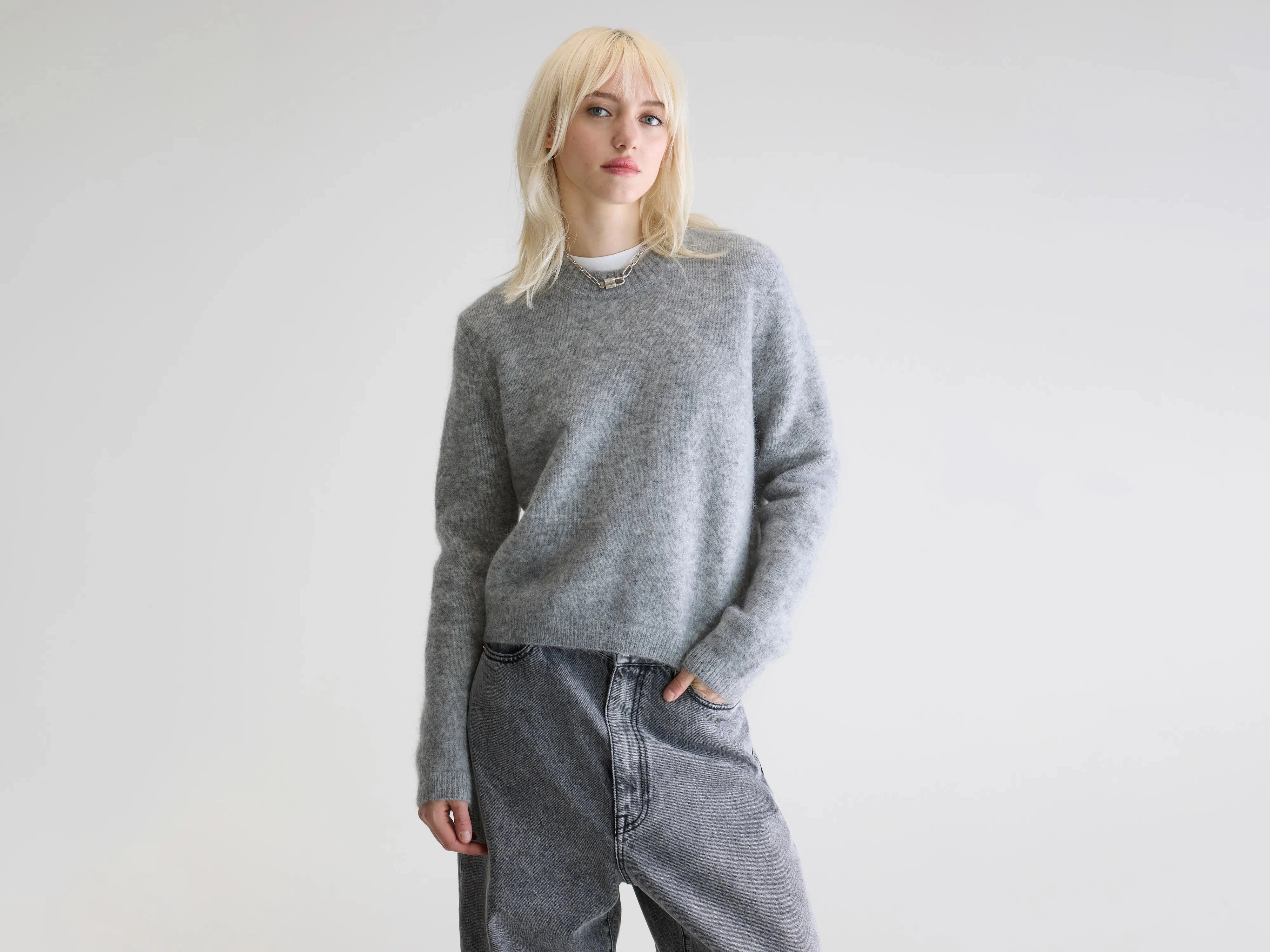 Auron slim sweater (252 / W / H. GREY) NonRestrictive Cut YarnDyed Stripes