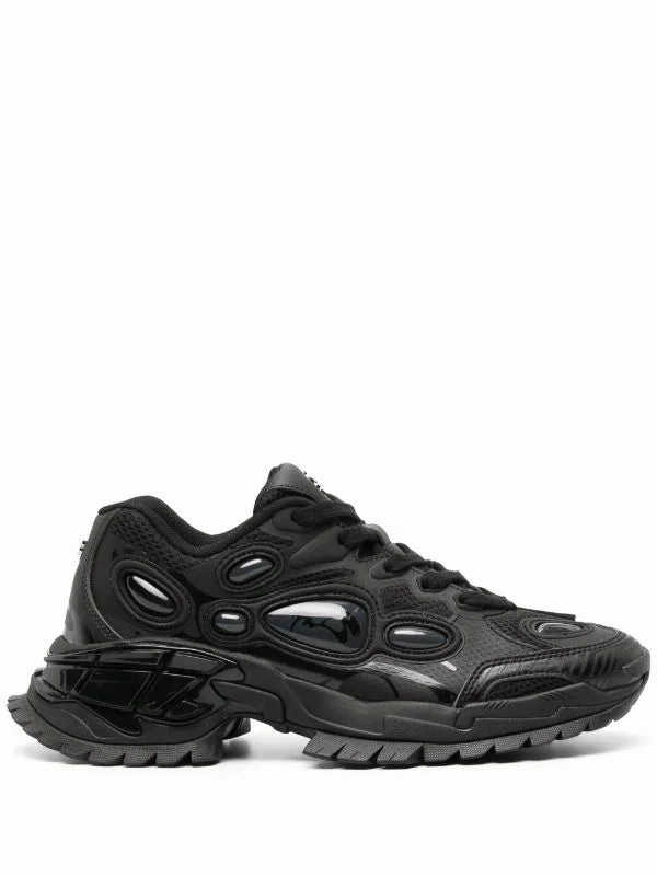 AW23 Nucleo Bubble Sneaker - Volcanic Black Running Track Dynamic Flex Zones