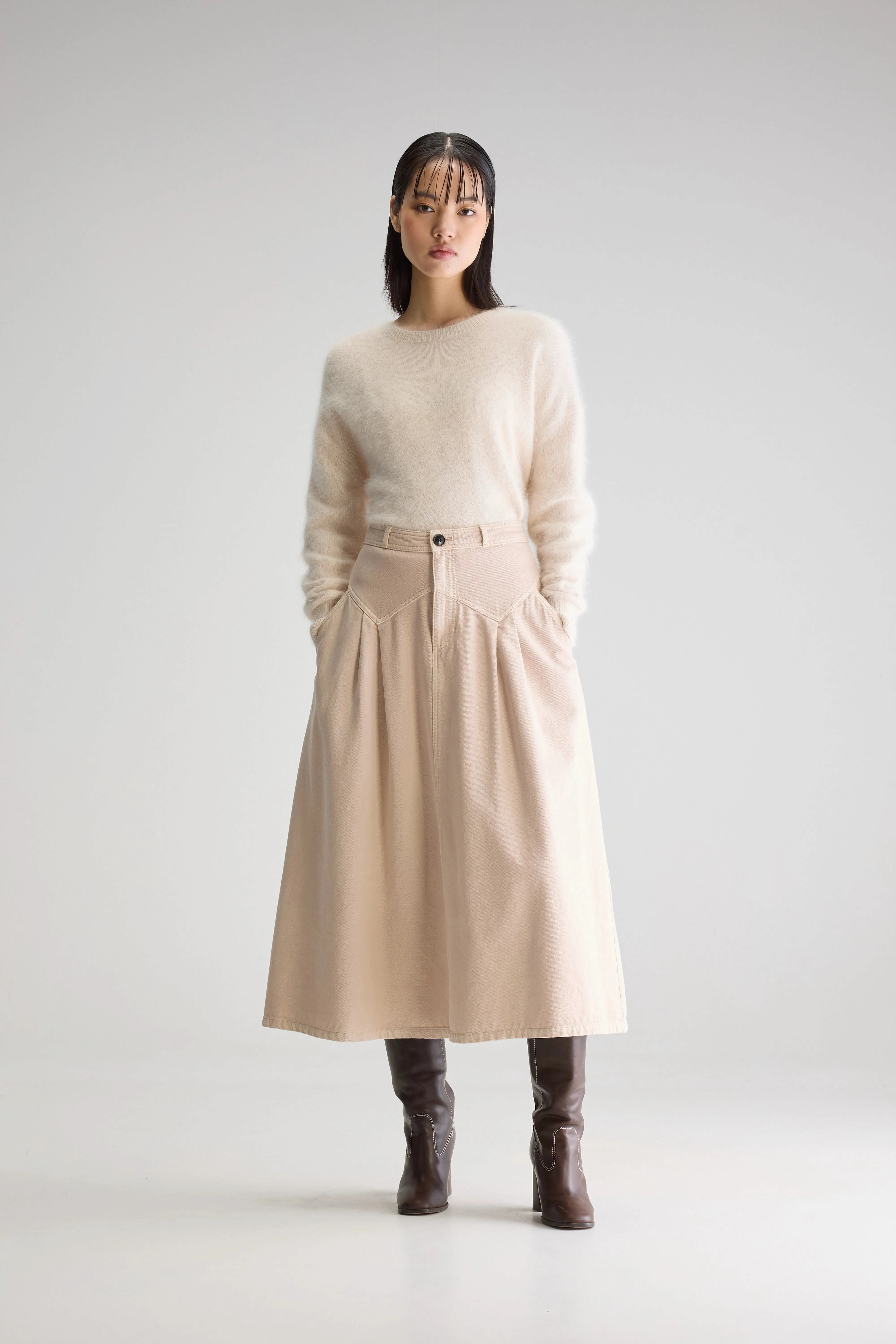 Night Out Neutral Textured Gala flared mid skirt (251 / W / MOON)