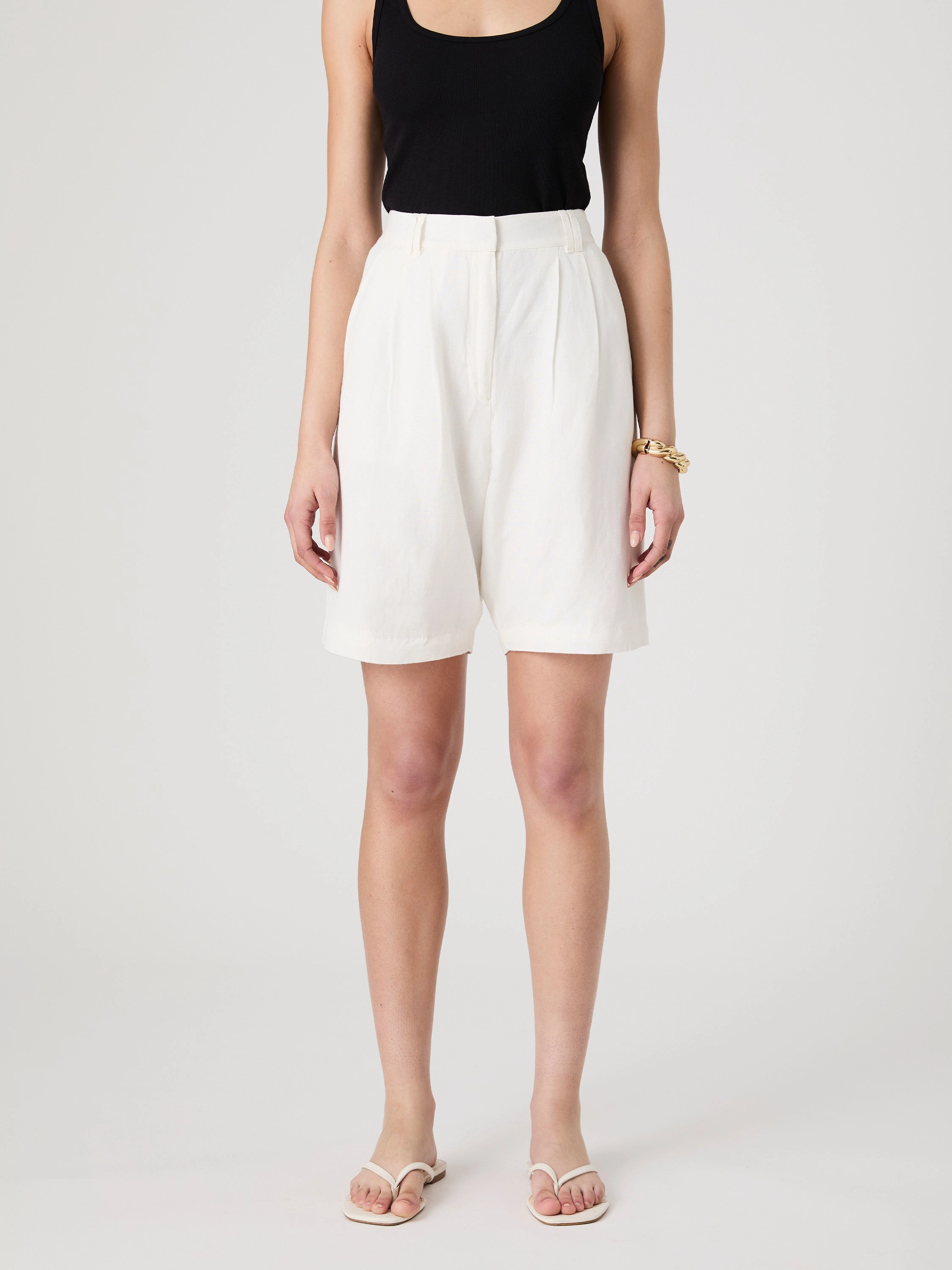 Casual Elegance Birdie Linen Bermuda Shorts