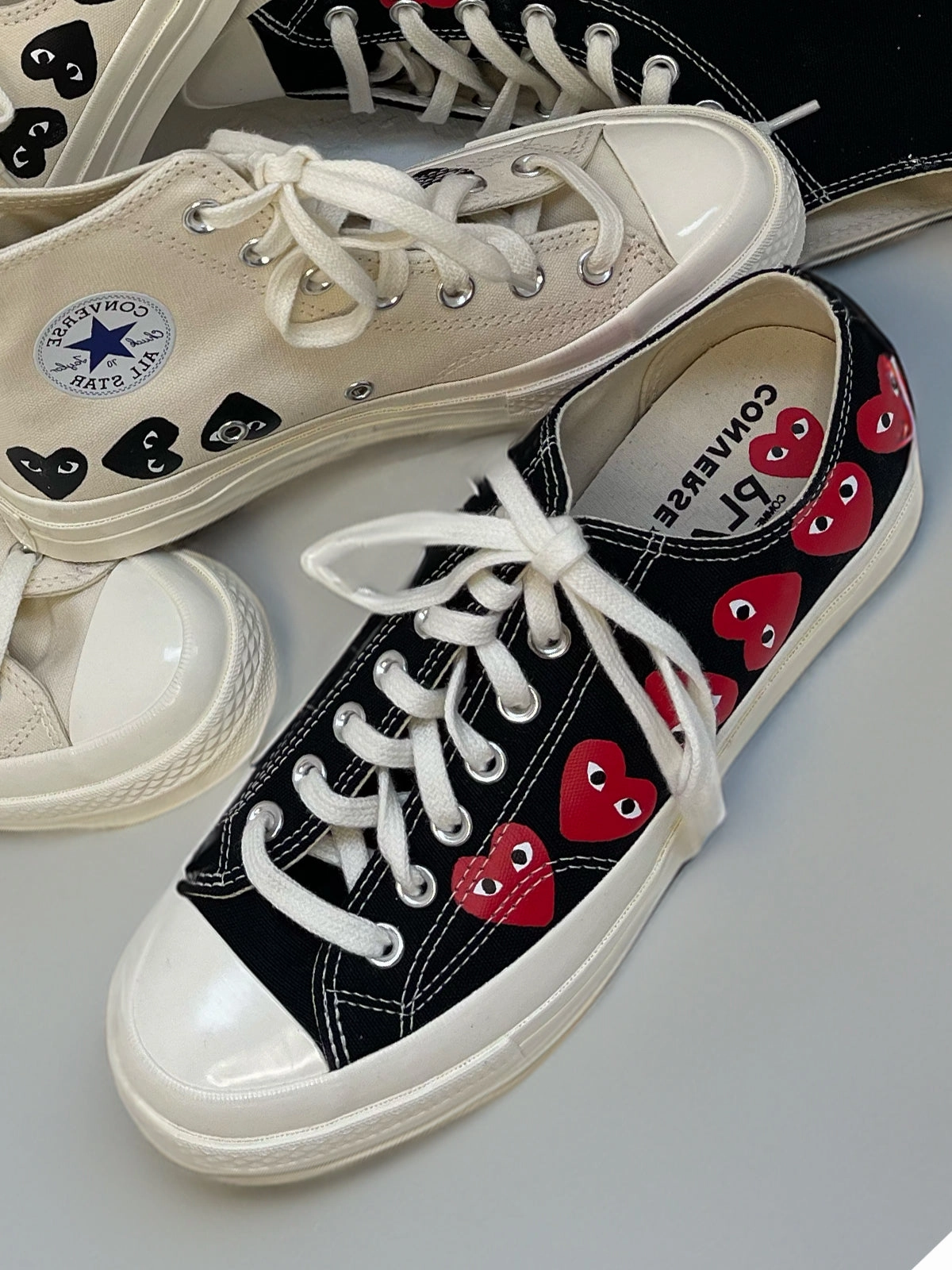 Simple Look Converse Low 'Chuck Taylor' Sneakers Multi Heart - Black