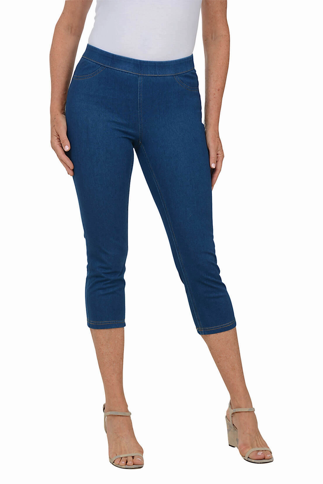 Active Motion Water Repellent Pull-On Capri-Length Jegging