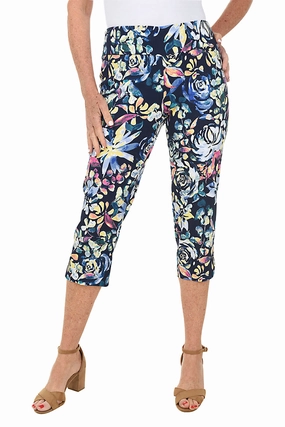Comfort Fit Wear Petite Rose Petals Pull-On Crop Pant