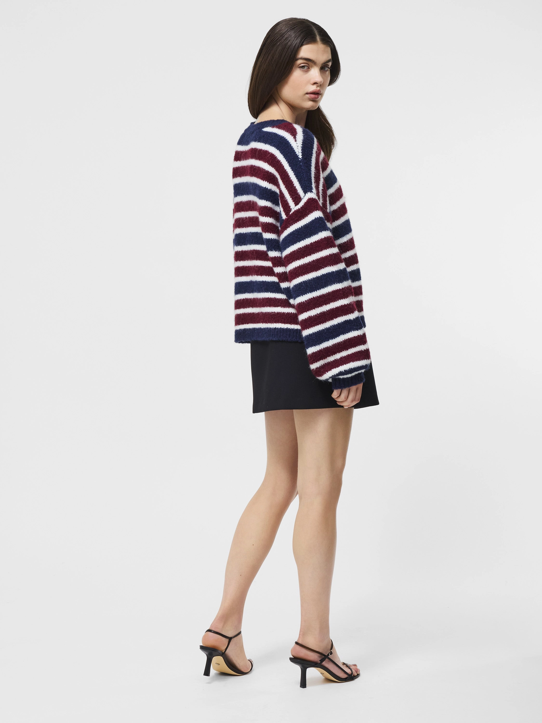 Chunky Alpaca Striped Sweater Modern Outfit ZeroWaste Knitting Technique