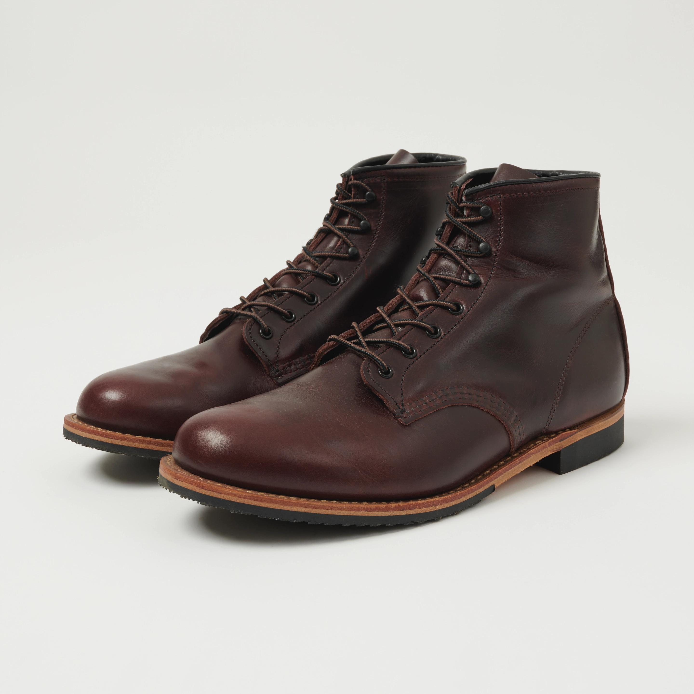 Red Wing 9419 Beckman Boot - Black Cherry Travel Style Urban Walk
