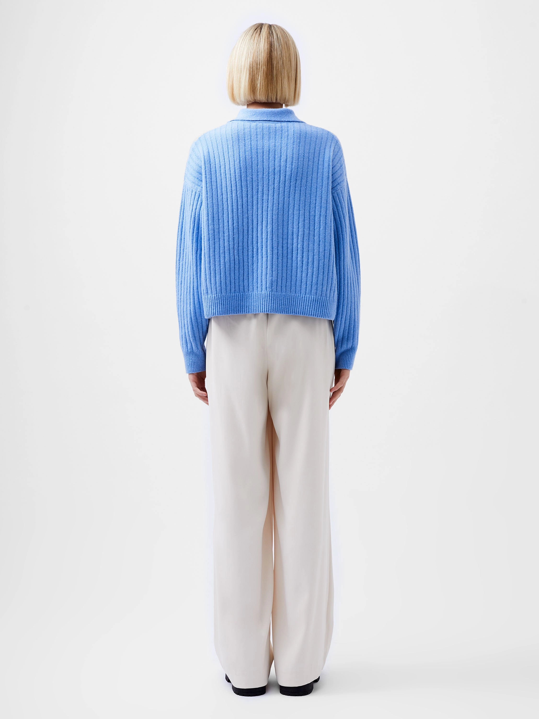 BreathableKnit Fabric Vhari Collar Long Sleeve Sweater