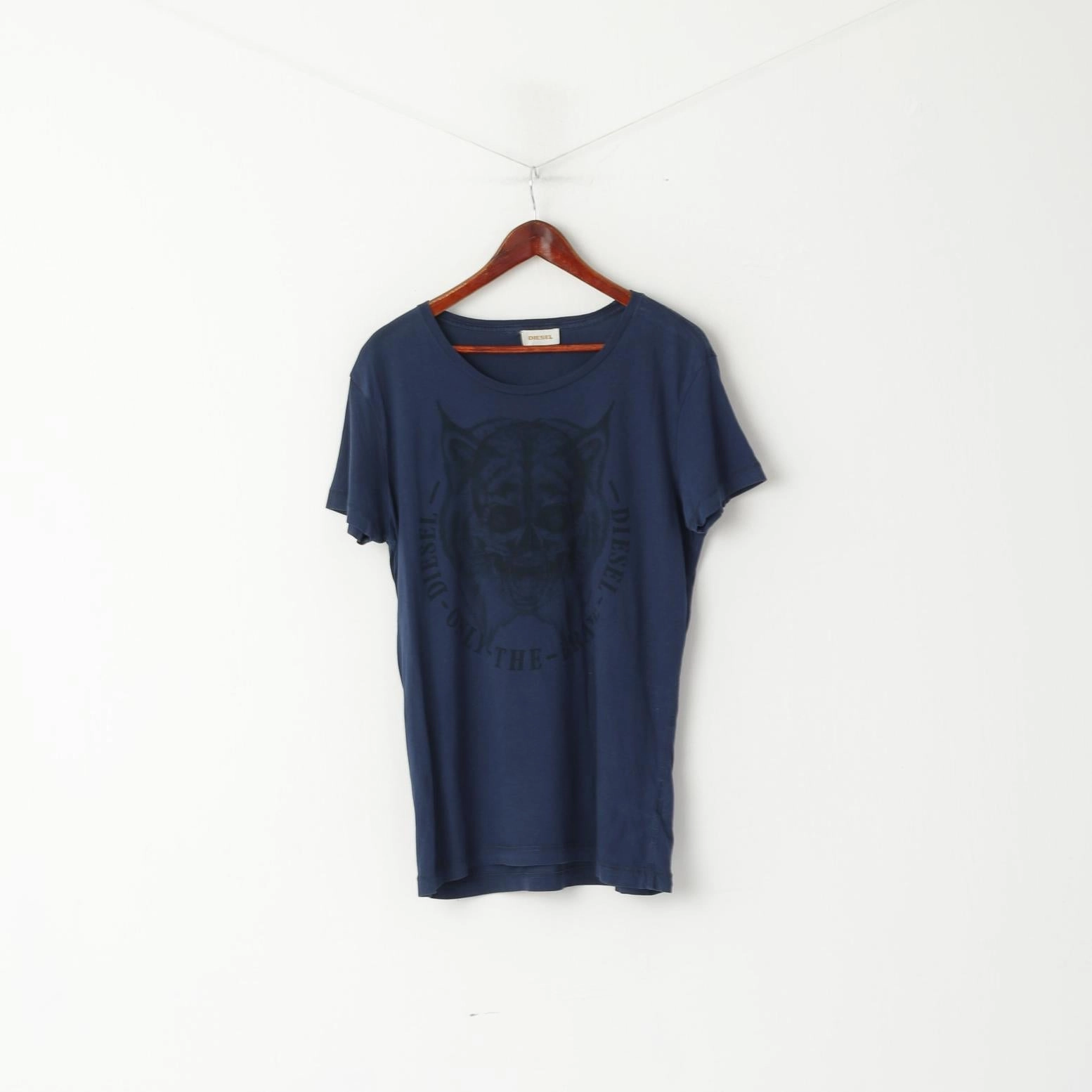 Non Restrictive Fit Cool Layer Wear Diesel Men M Shirt Navy Cotton Graphic Only The Brave Crew Neck Fit Top