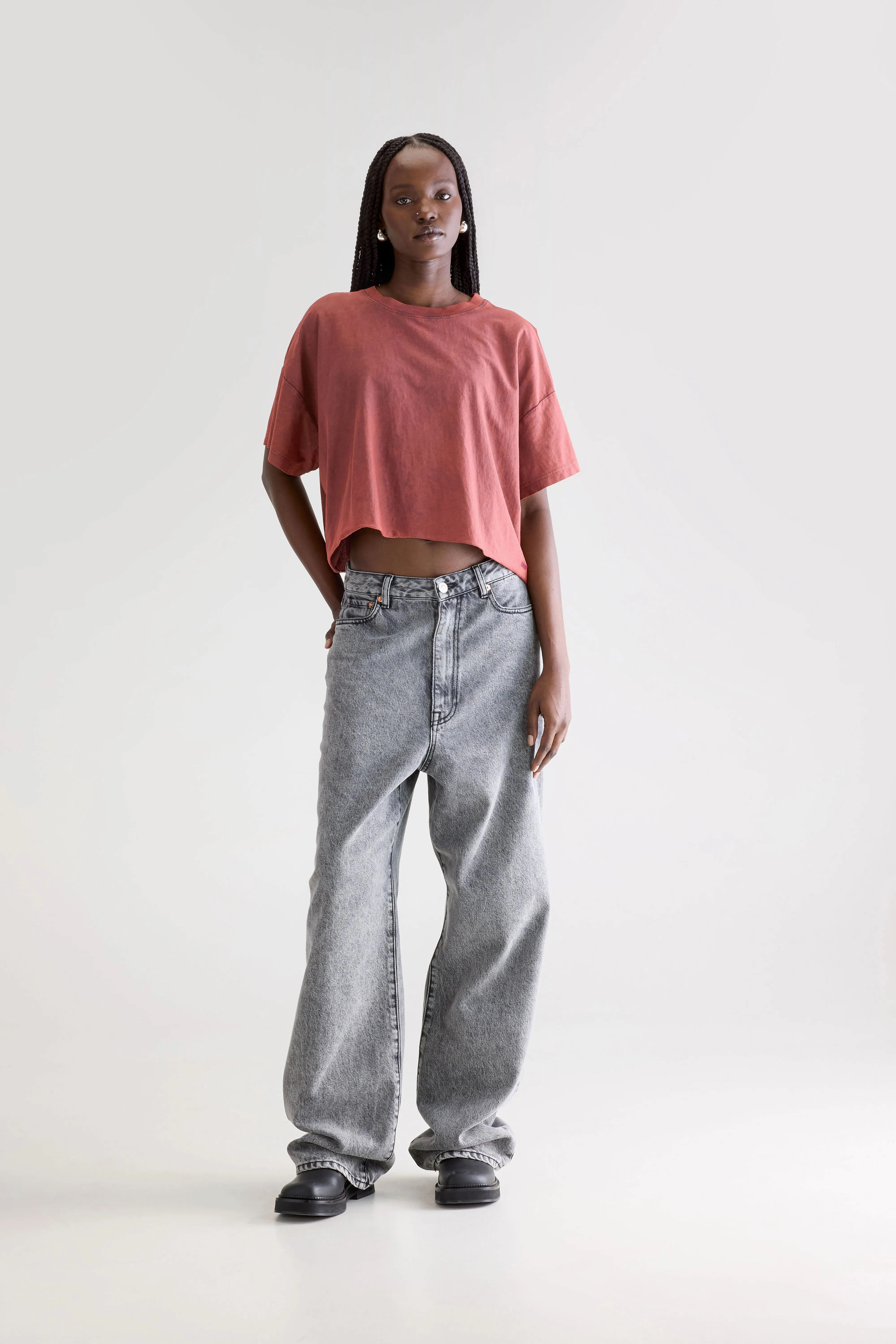 Farpy cropped t-shirt (252 / W / WINE) appropriate for sunny days Convenient