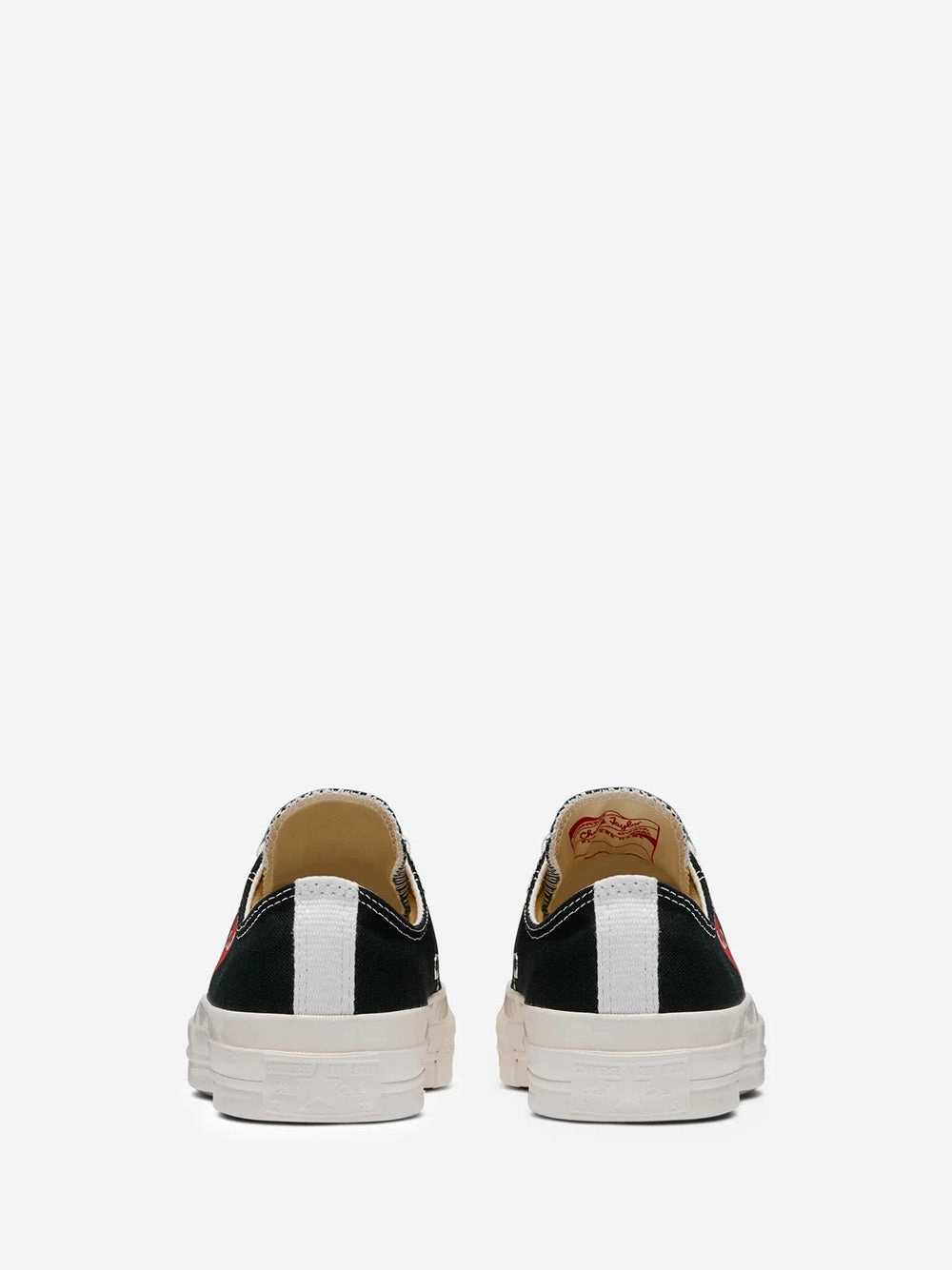 Balance Motion Converse Low 'Chuck Taylor' Sneakers Small Heart - Black