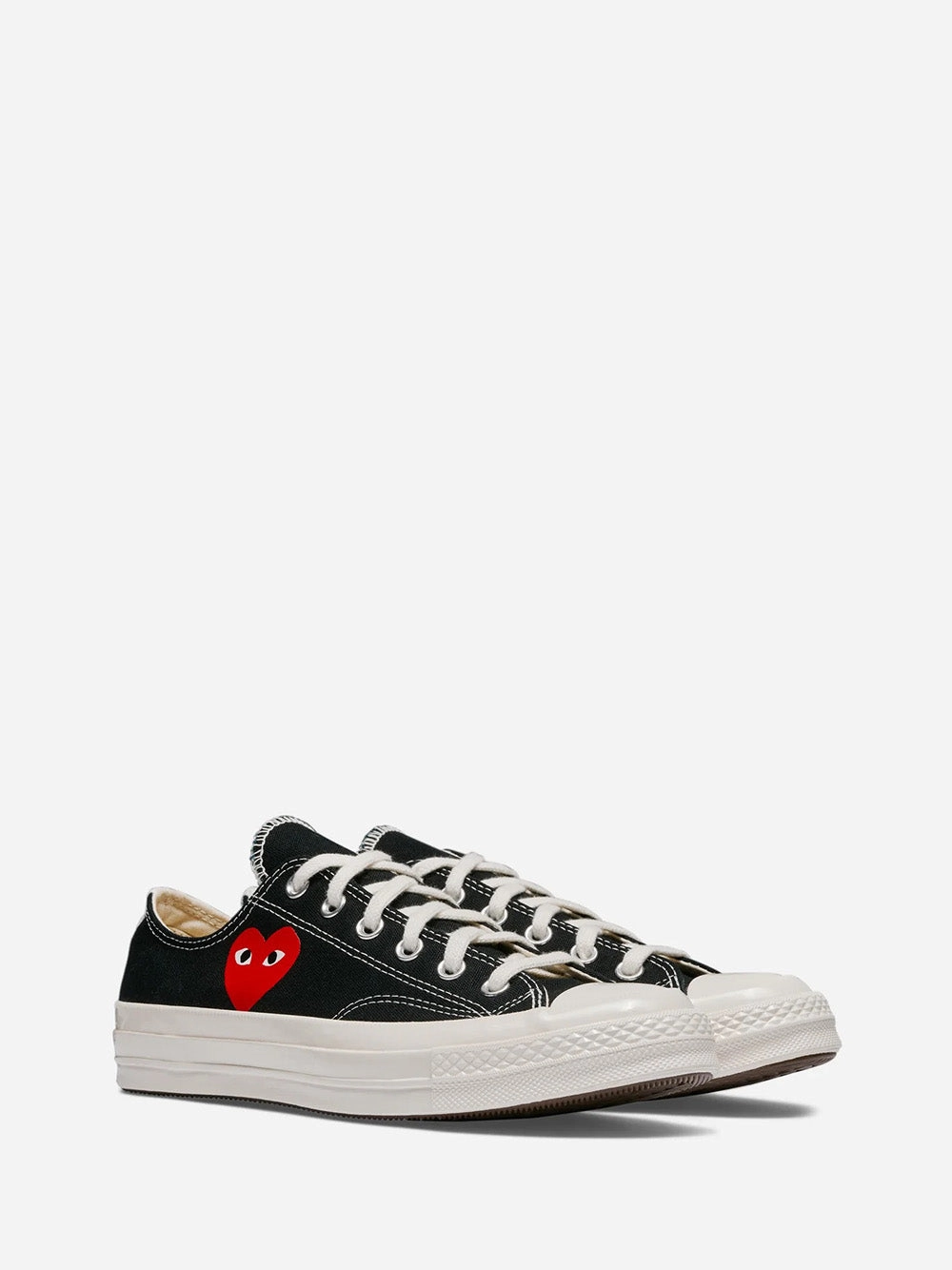 Converse Low 'Chuck Taylor' Sneakers Small Heart - Black Fashion Casual Grip Enhancement