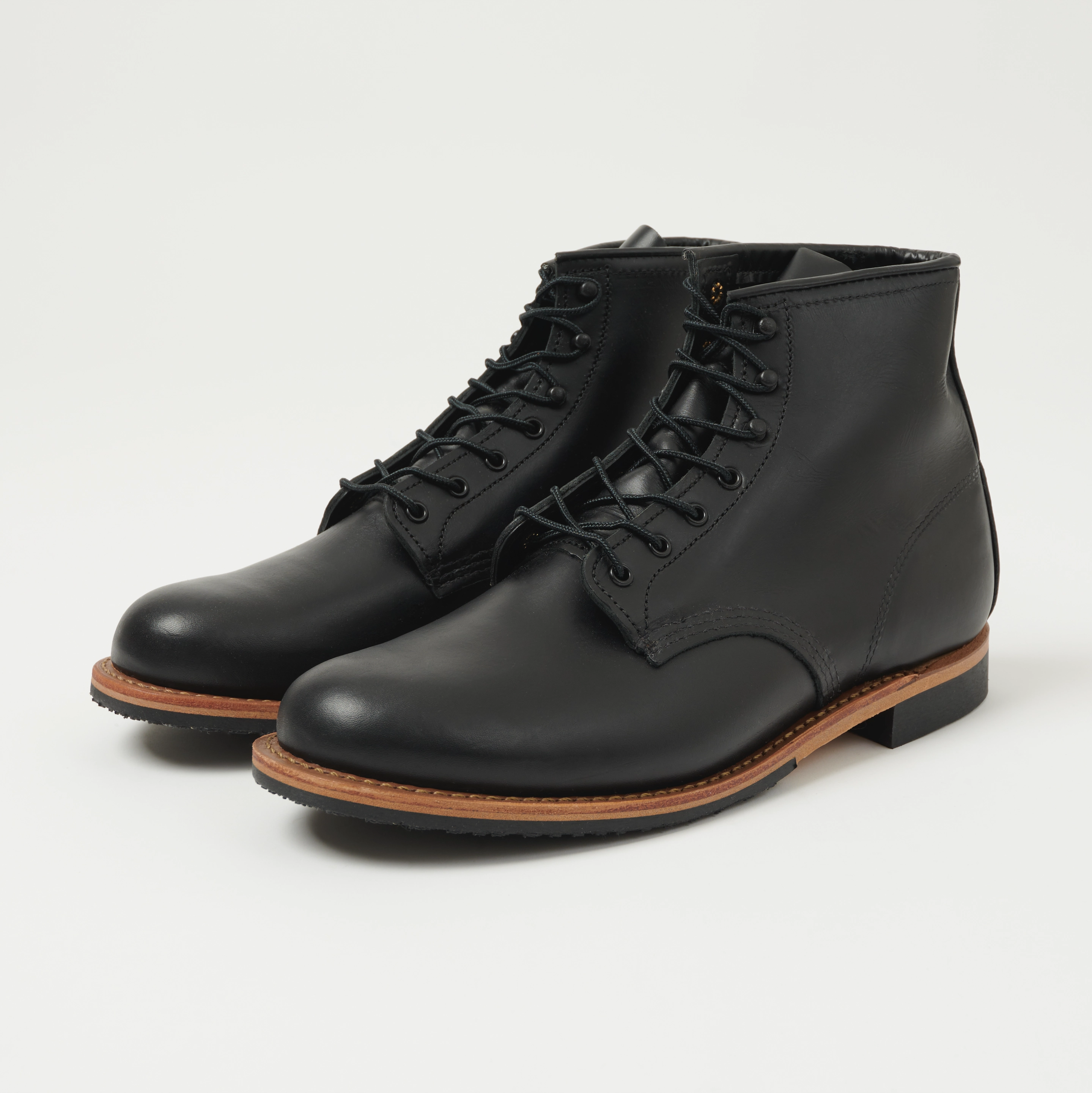Transit Life Classic Chic Red Wing 9423 Beckman Boot - Black
