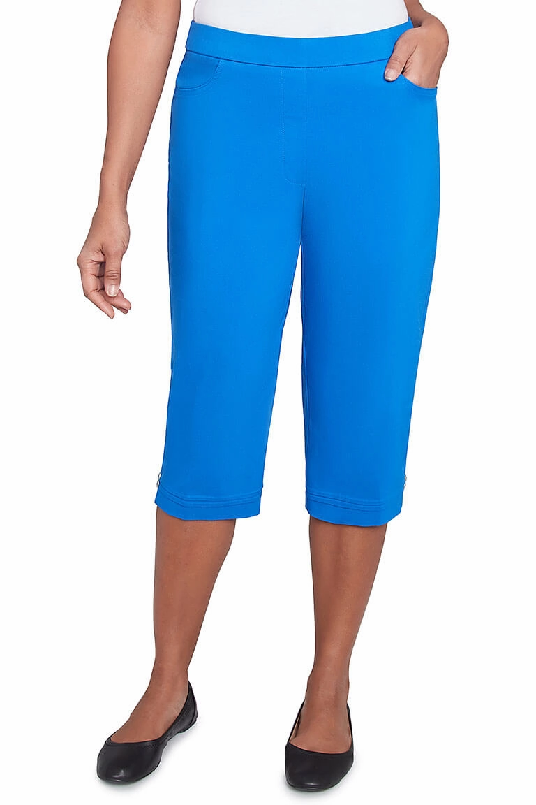 Breath Friendly Petite Parrot Cay Pleated Hem Capri Pant