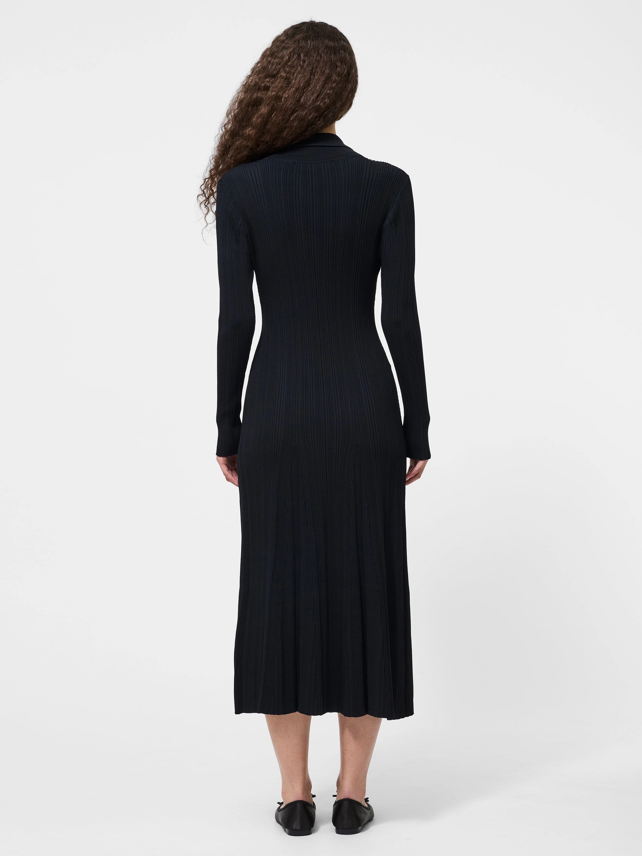 Sculpted Form Crinkle Knit Maxi Dress