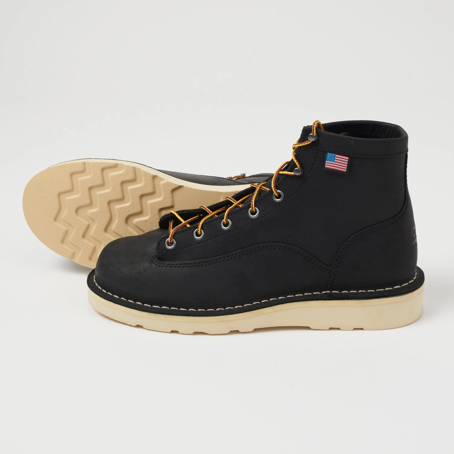 Stylish Pair Danner 'Bull Run' Boot - Black