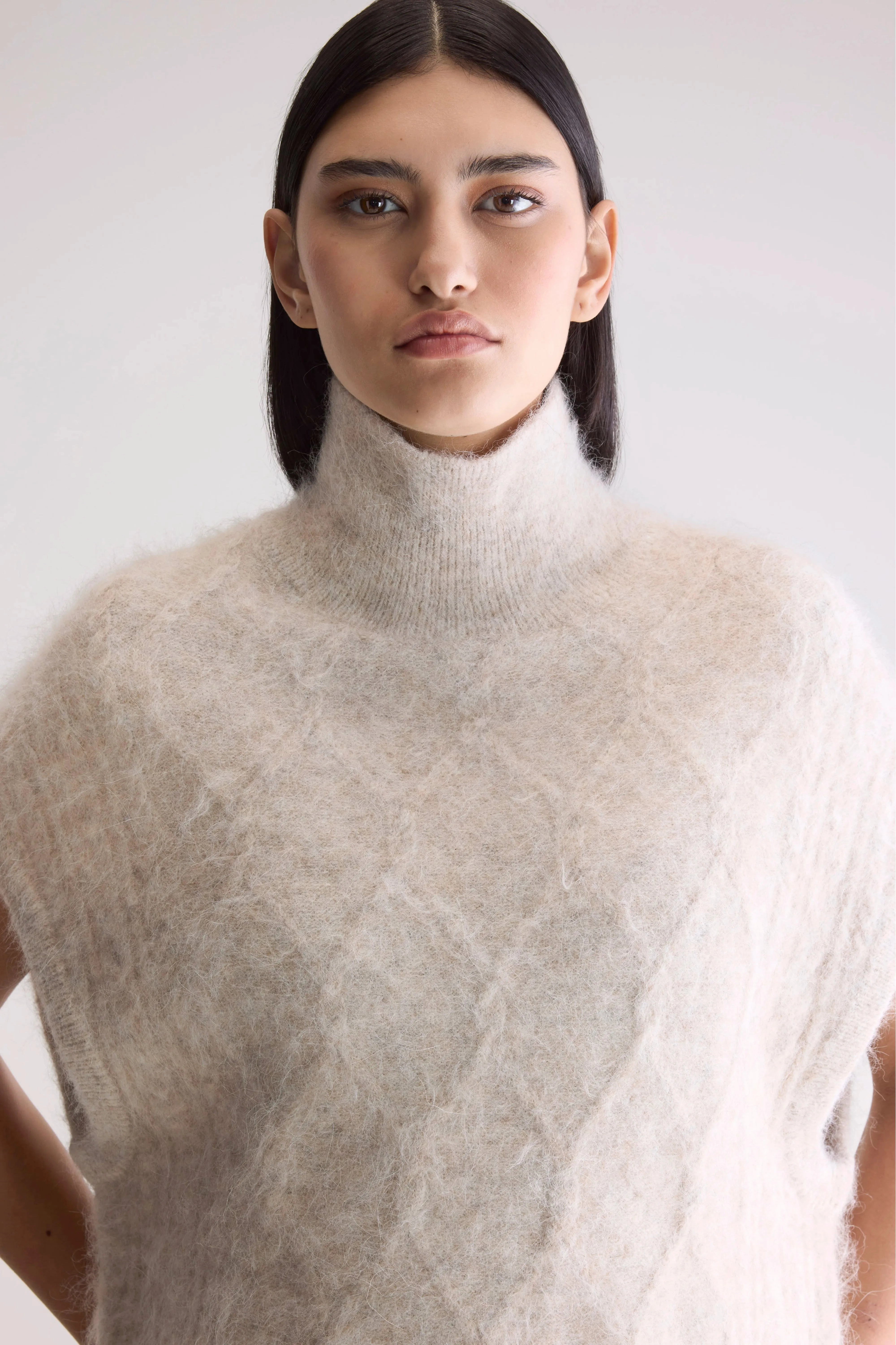 Darti Sweater Vest (252 / W / OYSTER) Ribbed Edging Ribbed Knit