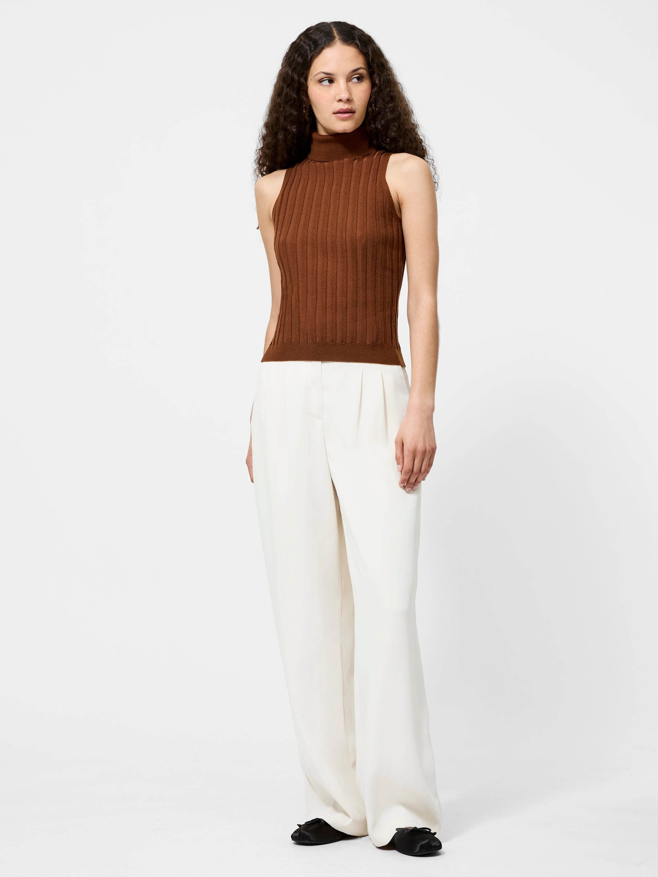 Turtleneck Tank Sweater AntiSnag Surface Under Cover