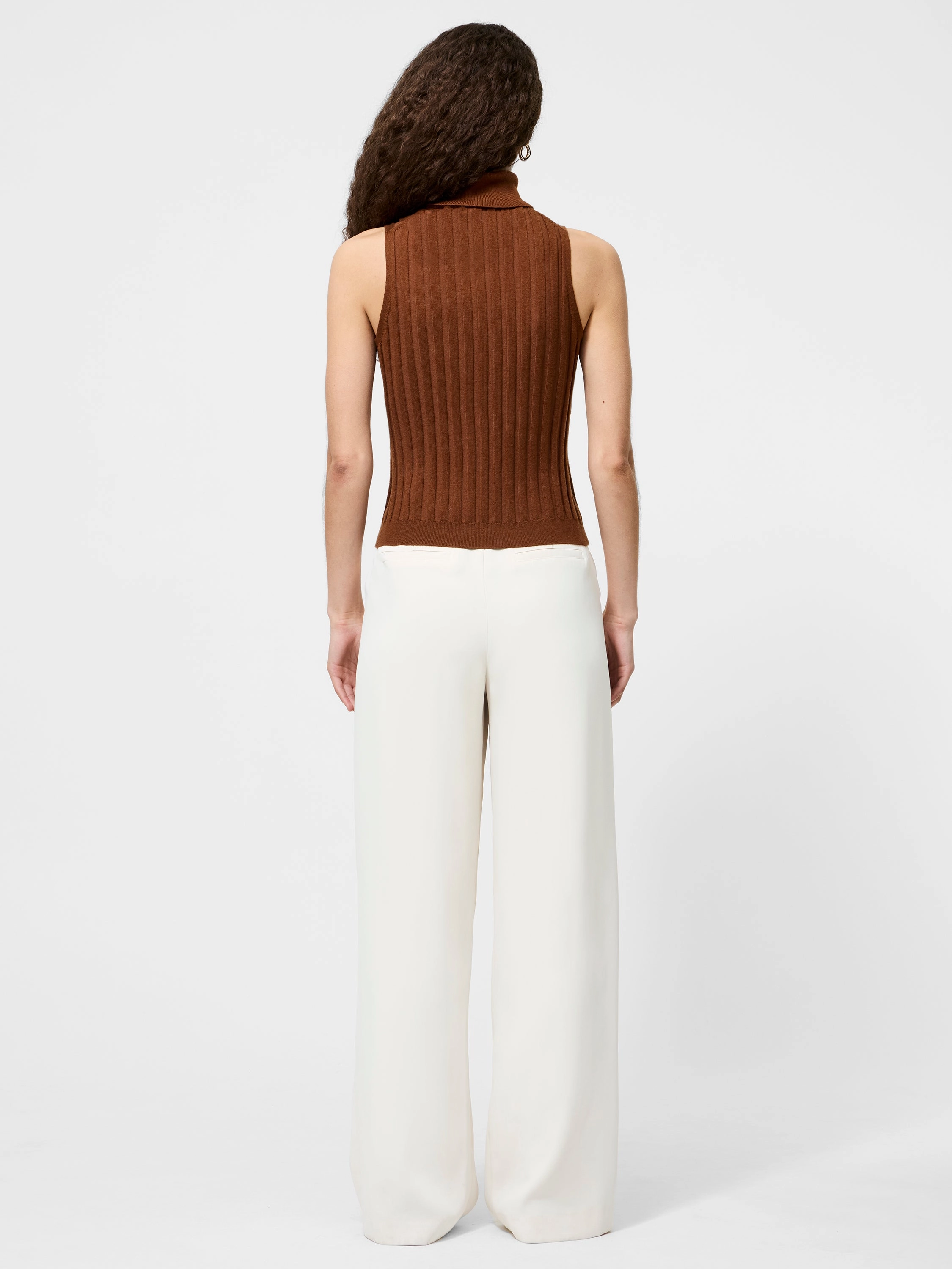 Light Cover Lightweight Fabric Turtleneck Tank Sweater