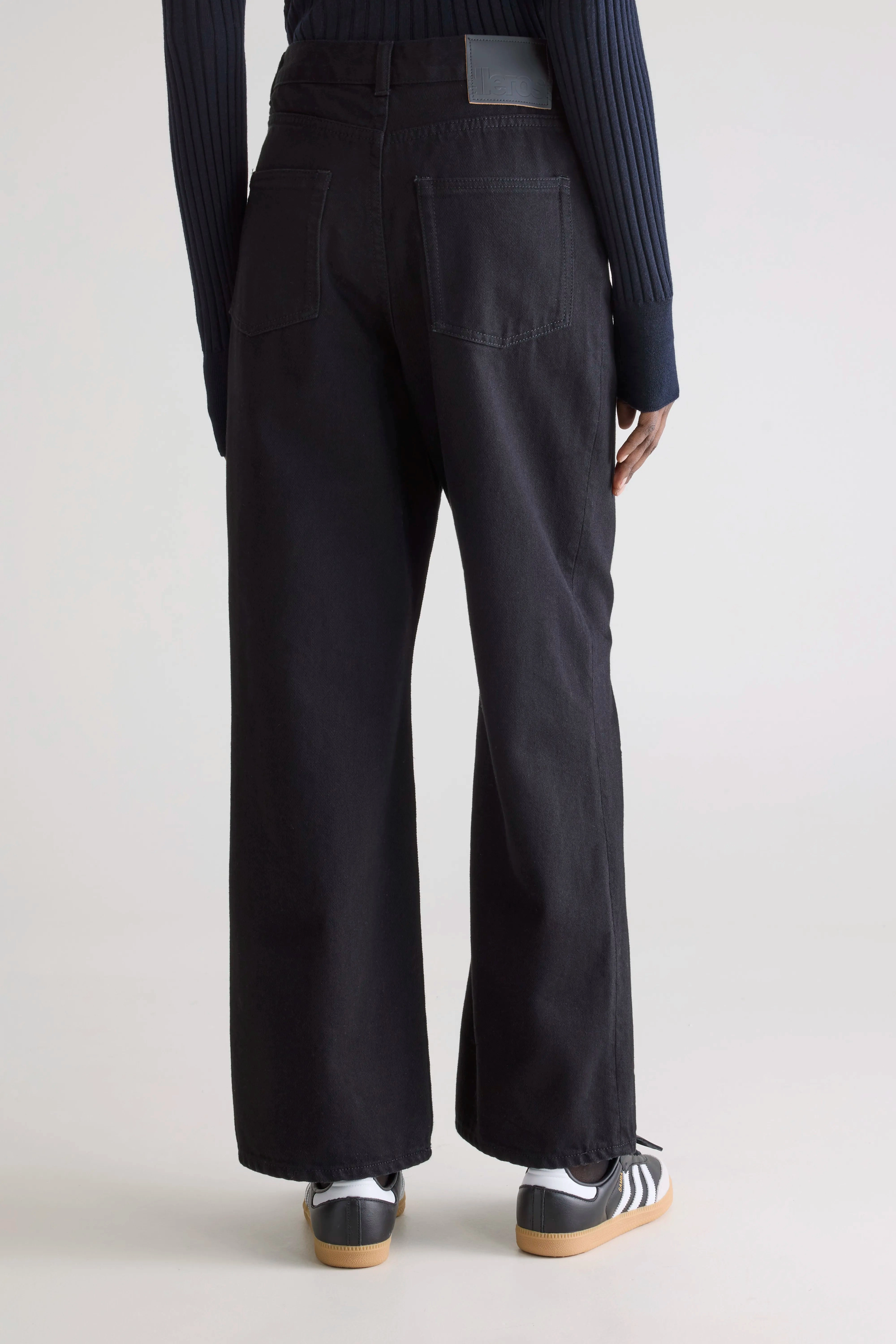 Softened Lining Weekend Warrior Smooth Denim N. 61 wide jeans (252 / W / BLACK RINSE)