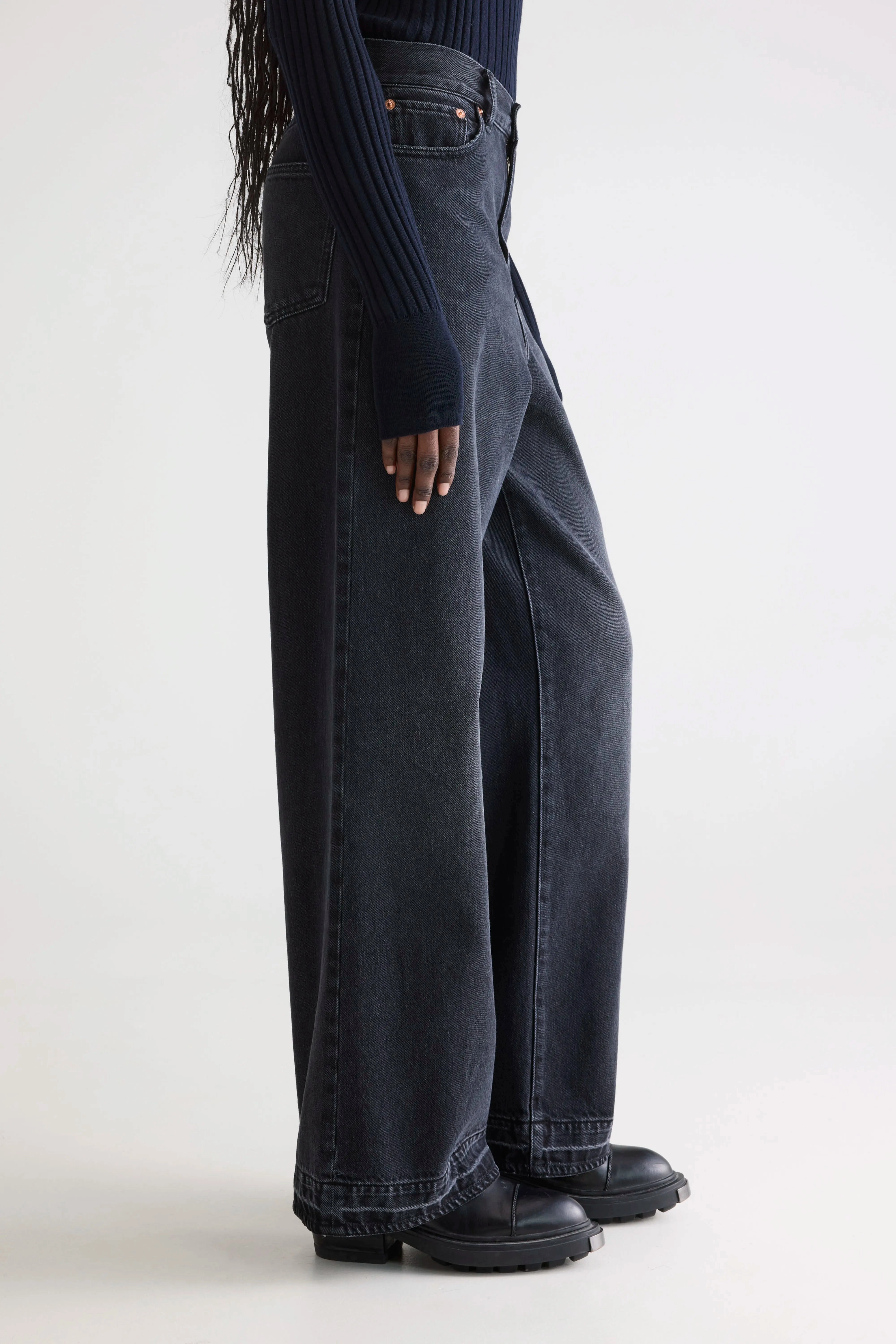 City Walk Weekend Warrior Base Wear Denim N. 64 wide jeans (252 / W / USED BLACK)