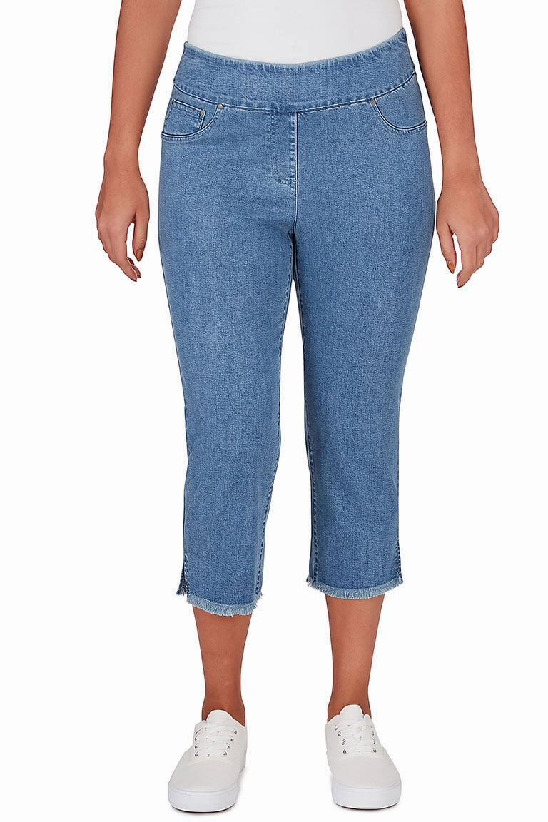 Denim Twill Frayed Capri Pant NoiseReducingFabric