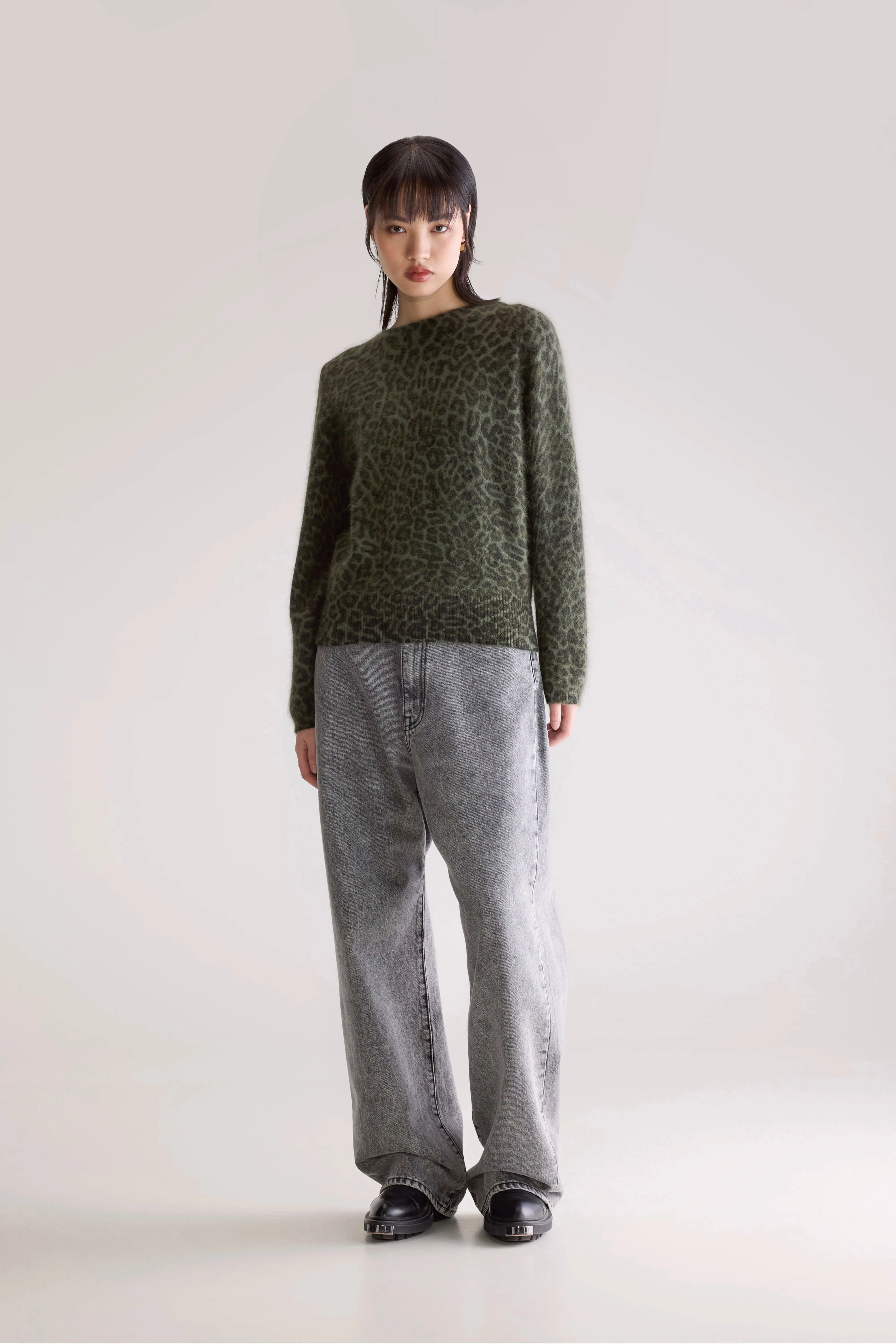 Dioal leopard print sweater (252 / W / COMBO C) Easy Care Material SweaterSpecific Detergent Guide