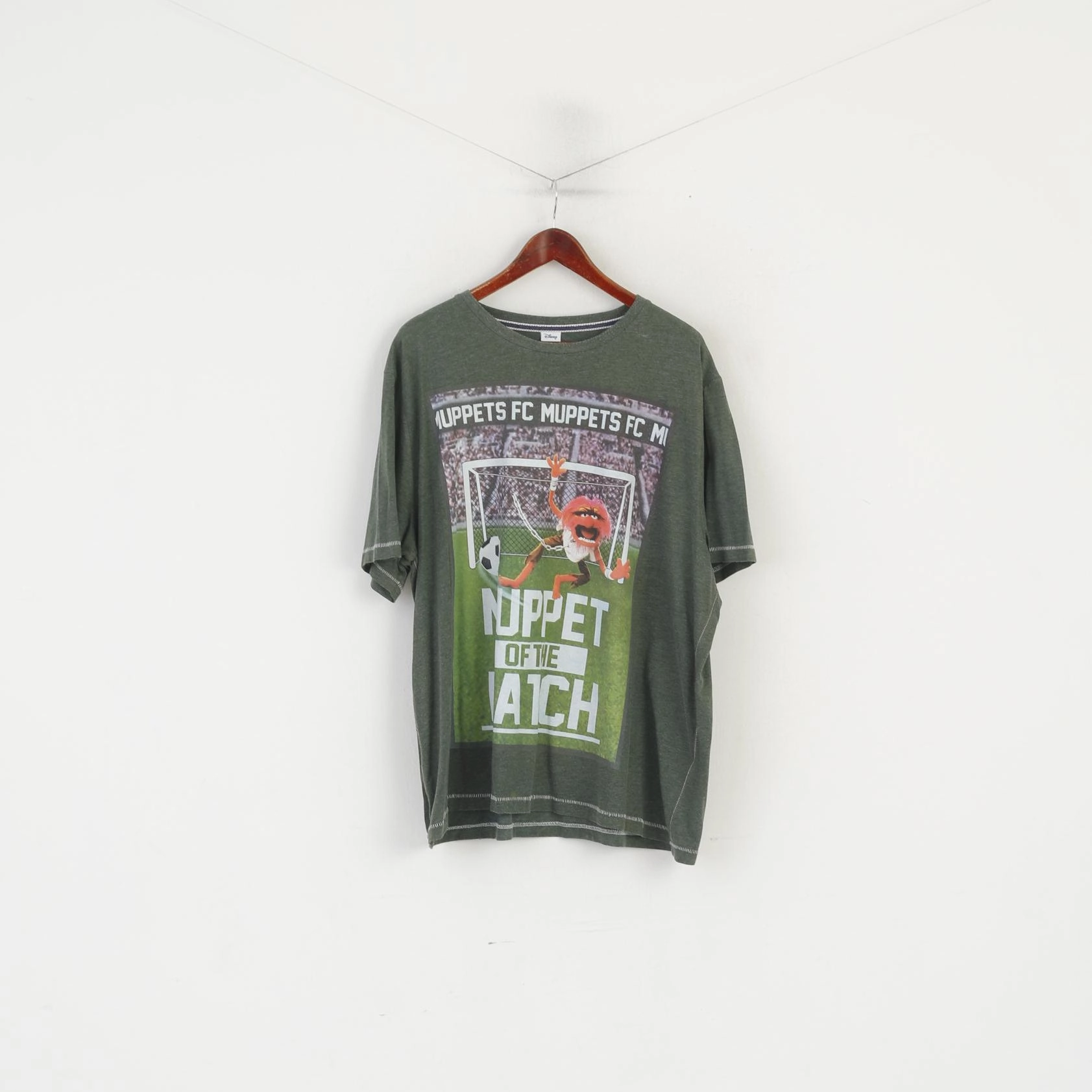 Disney at George Men 3XL T- Shirt Green Graphic Muppet Football XXL Top Relaxed Smart Low carbon footprint