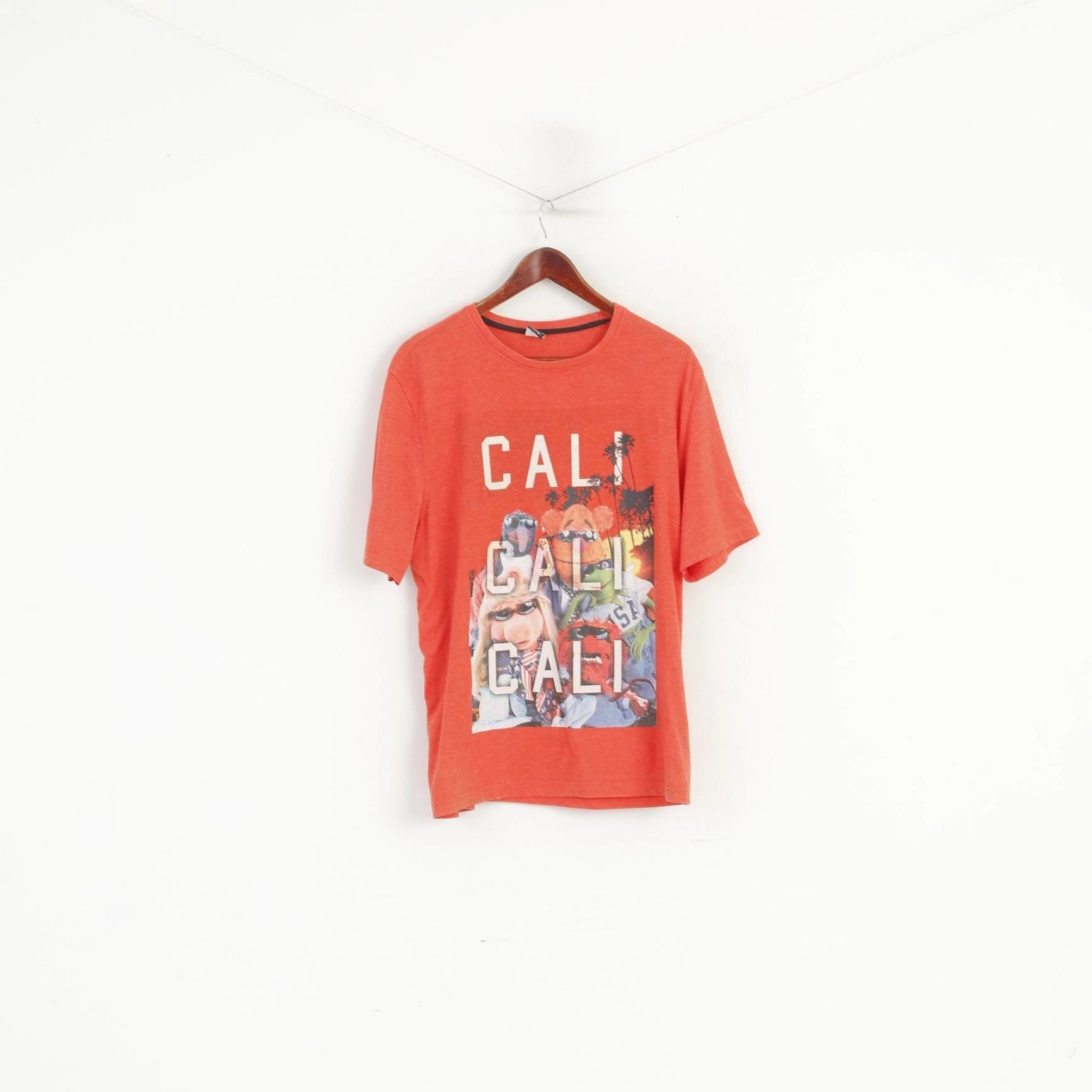 Disney at George Men L T-Shirt Orange Graphic Cotton Muppets Cali Top Wicking Interlock Knit Embroidered Details