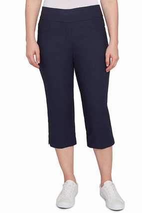 Daily Motion Pull-On Silky Capri Pant