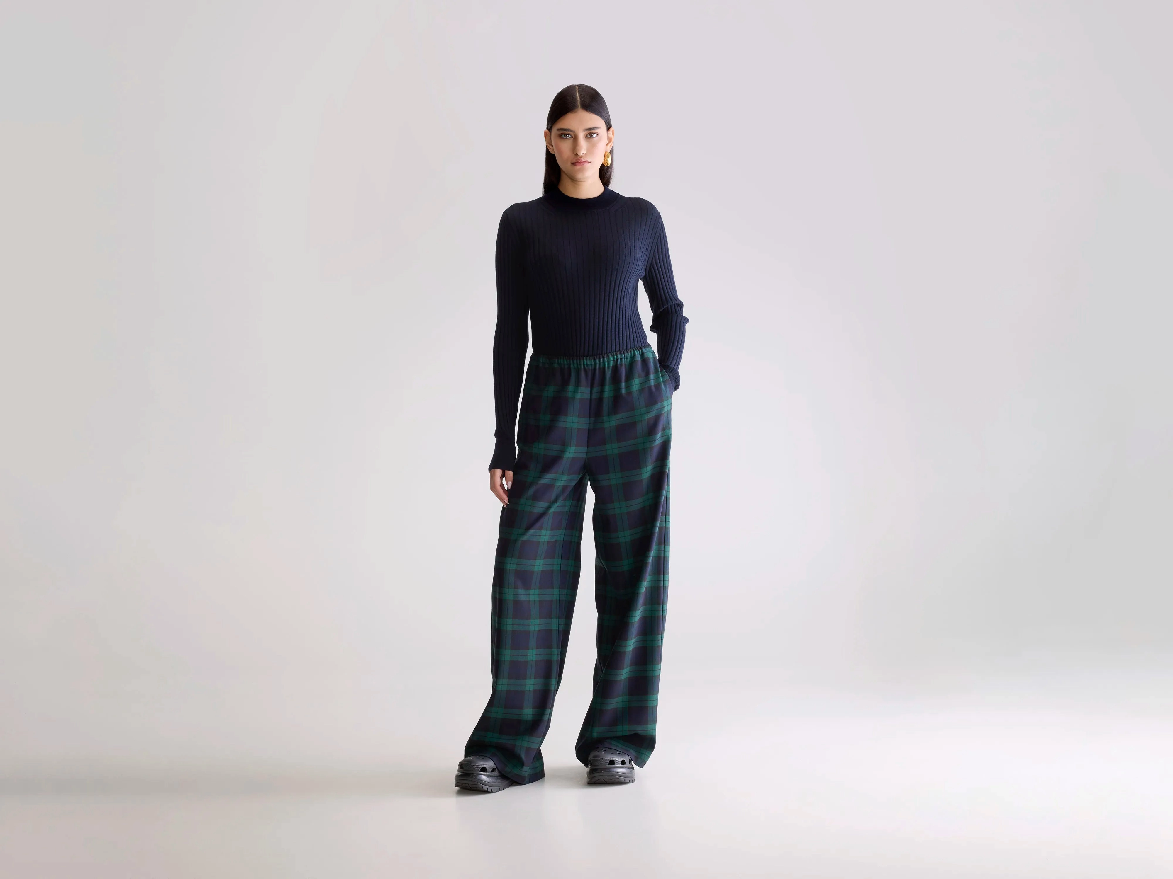 Sleepy relaxed trousers (252 / W / CHECK A) Quick drying material