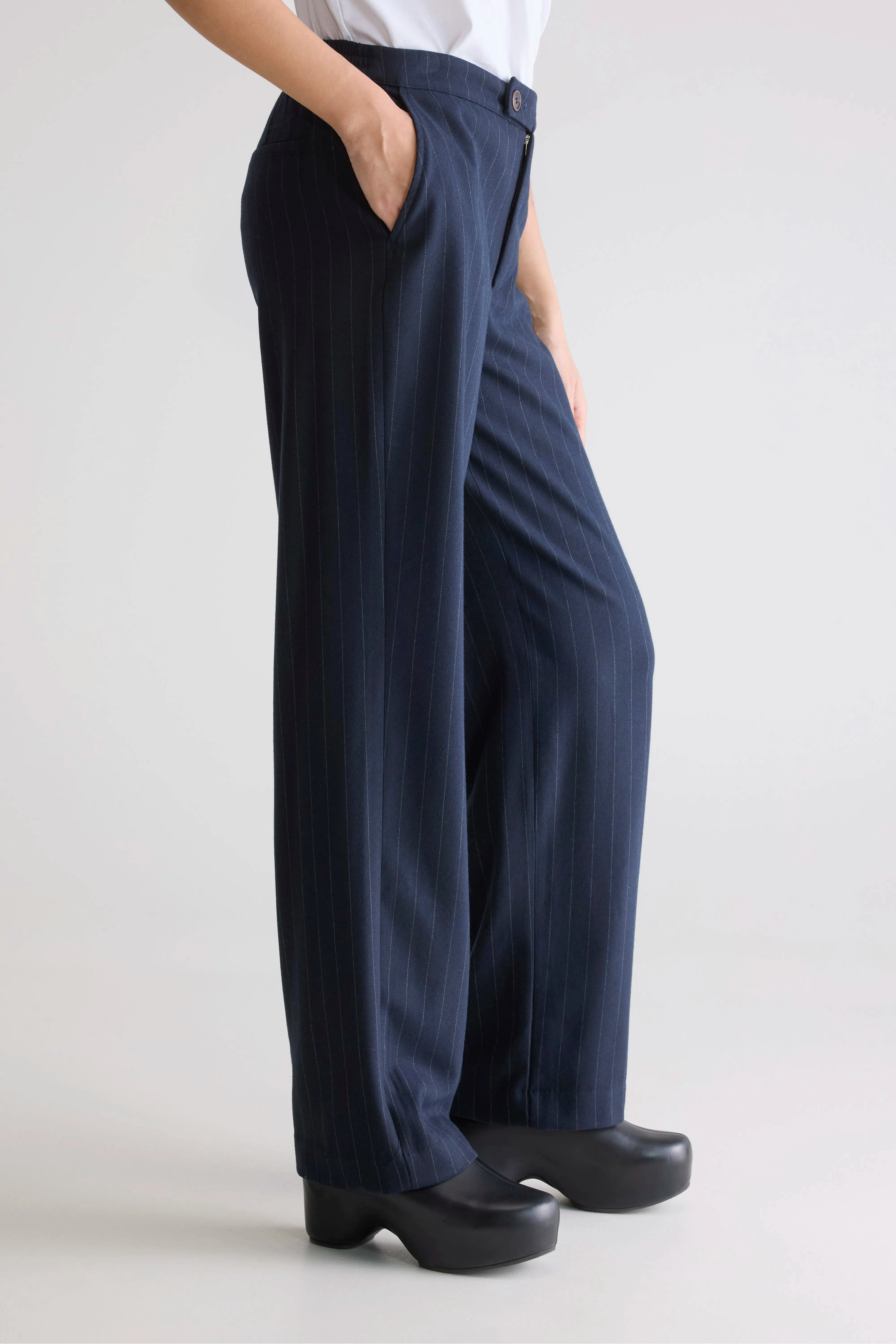 Tilla tailored trousers (252 / W / STRIPE A) Fit For Movement Moisture Management