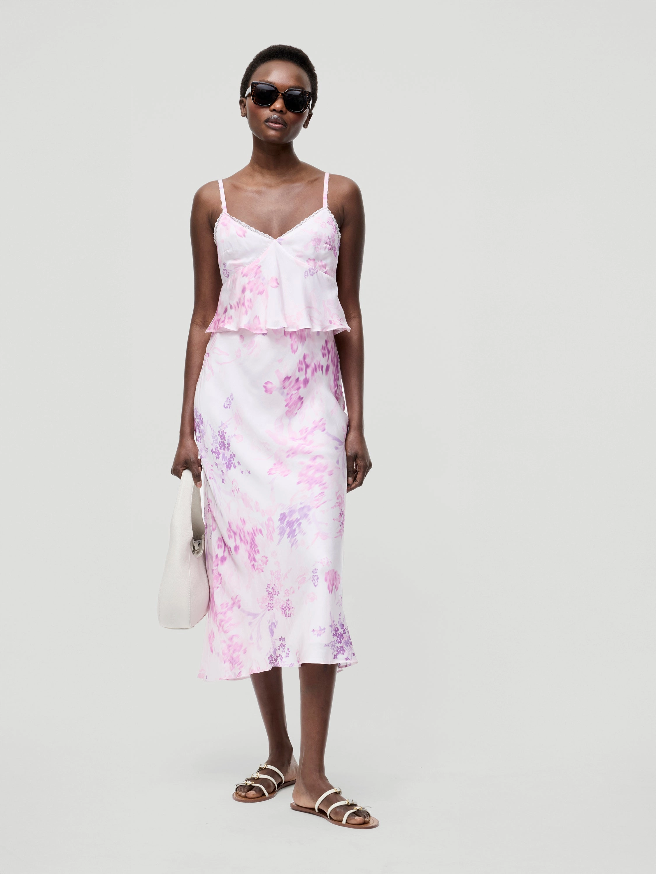 Elyria Oona Satin Midi Skirt slim cut Streetwear