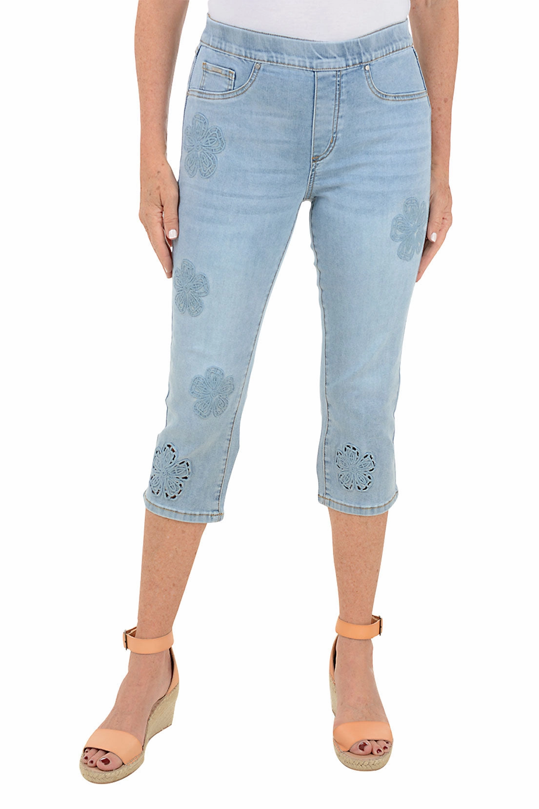Cool Comfort Embroidered Flower Pull-On Denim Capri Pant