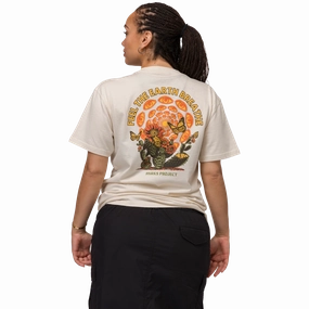 Feel the Earth Butterfly Tee Simple Look