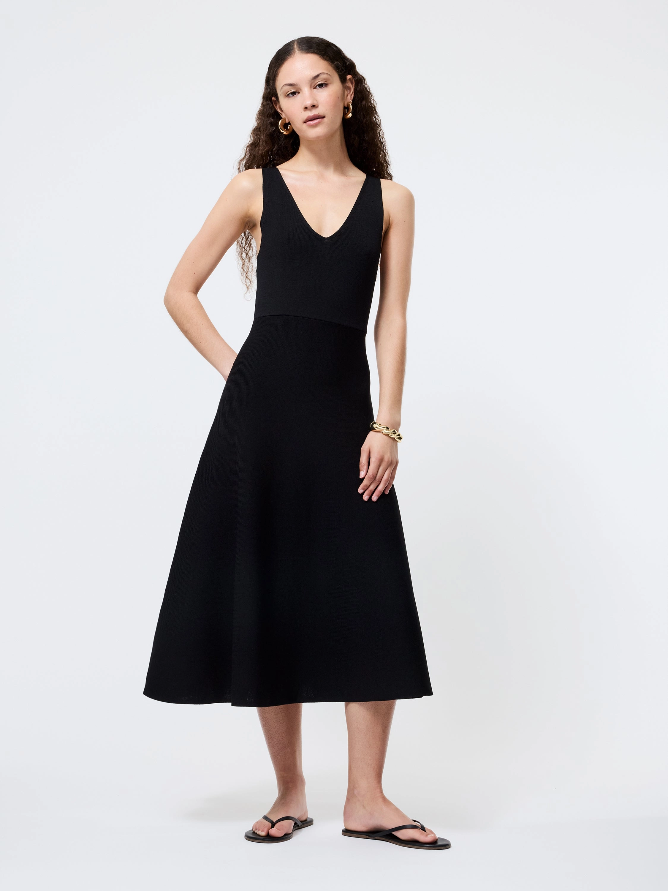 Relaxed and stylish Fit & Flare Knit Midi Dress