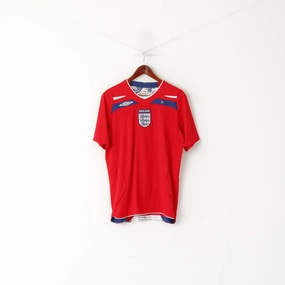 Umbro National England Team Men M Shirt Red Football Kick Off 2008 Jersey Top loose but not baggy Sleek Performance
