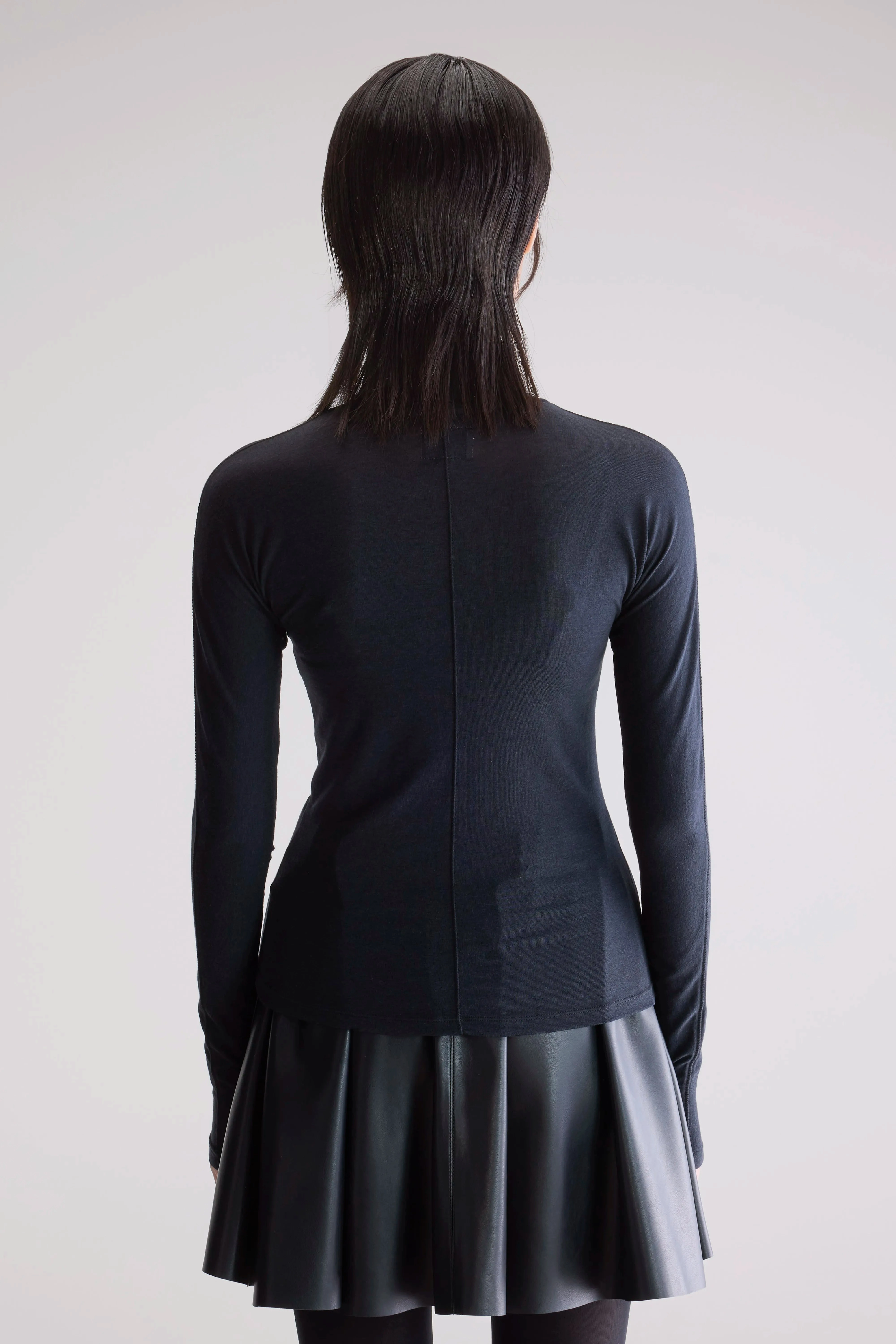 Flawy turtle neck t-shirt (252 / W / OFF BLACK) Street Staple Sustainable