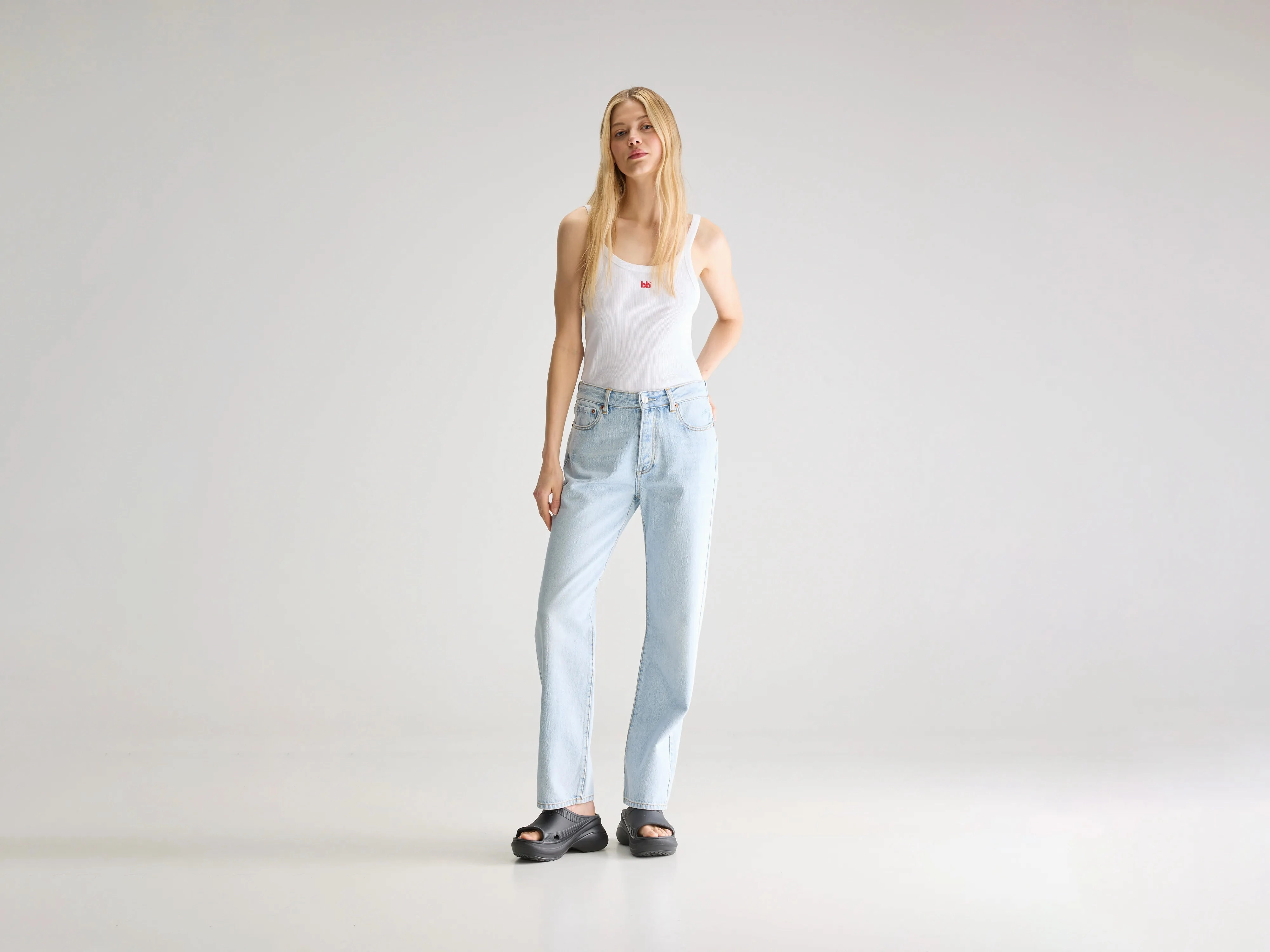 Trend Neutral Sunny Vibes Rainy Day Shopping Day Denim N. 32 straight jeans (252 / W / USED LT BLUE)