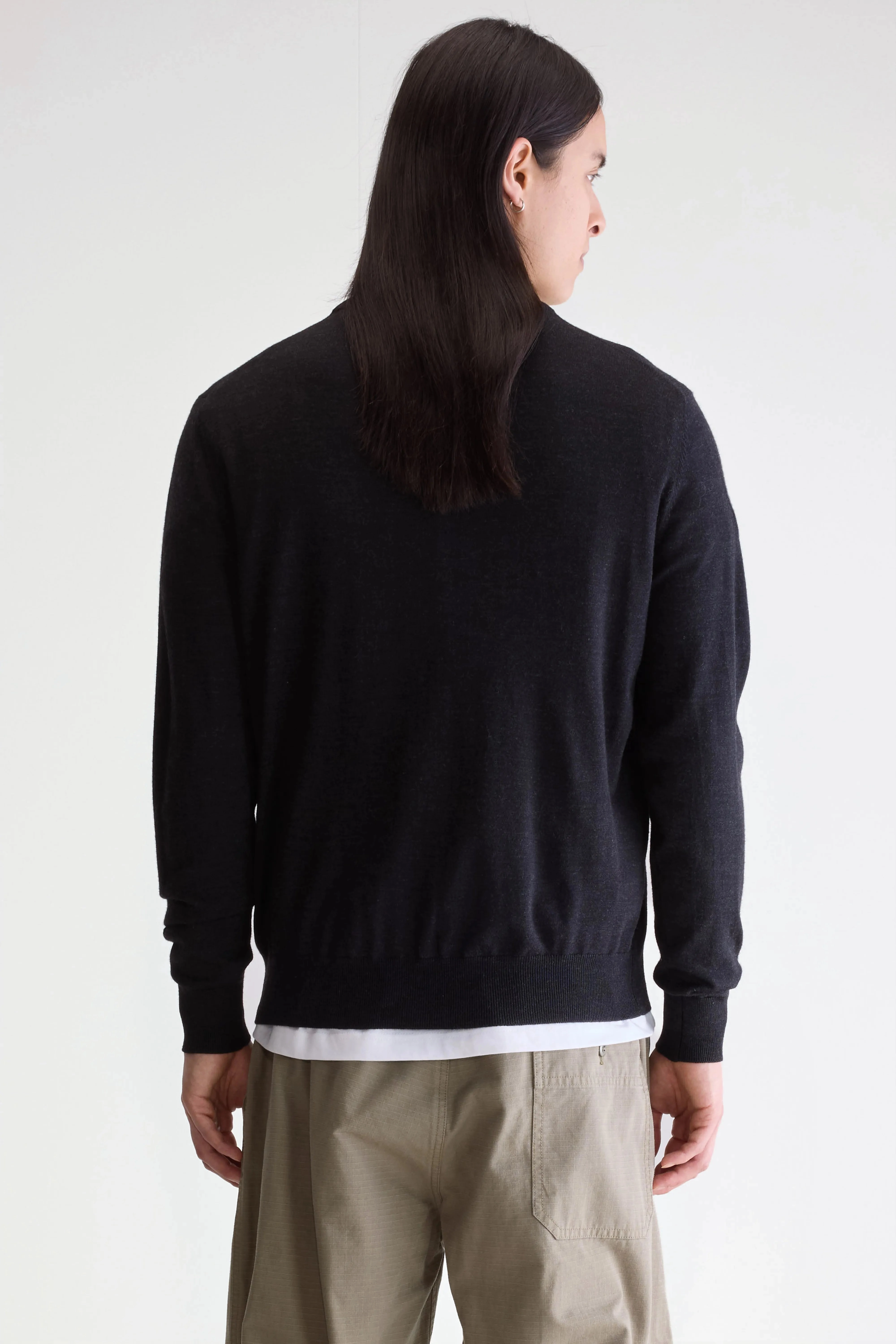 Dilliv crewneck sweater (252 / M / CHARCOAL) Cool Weather