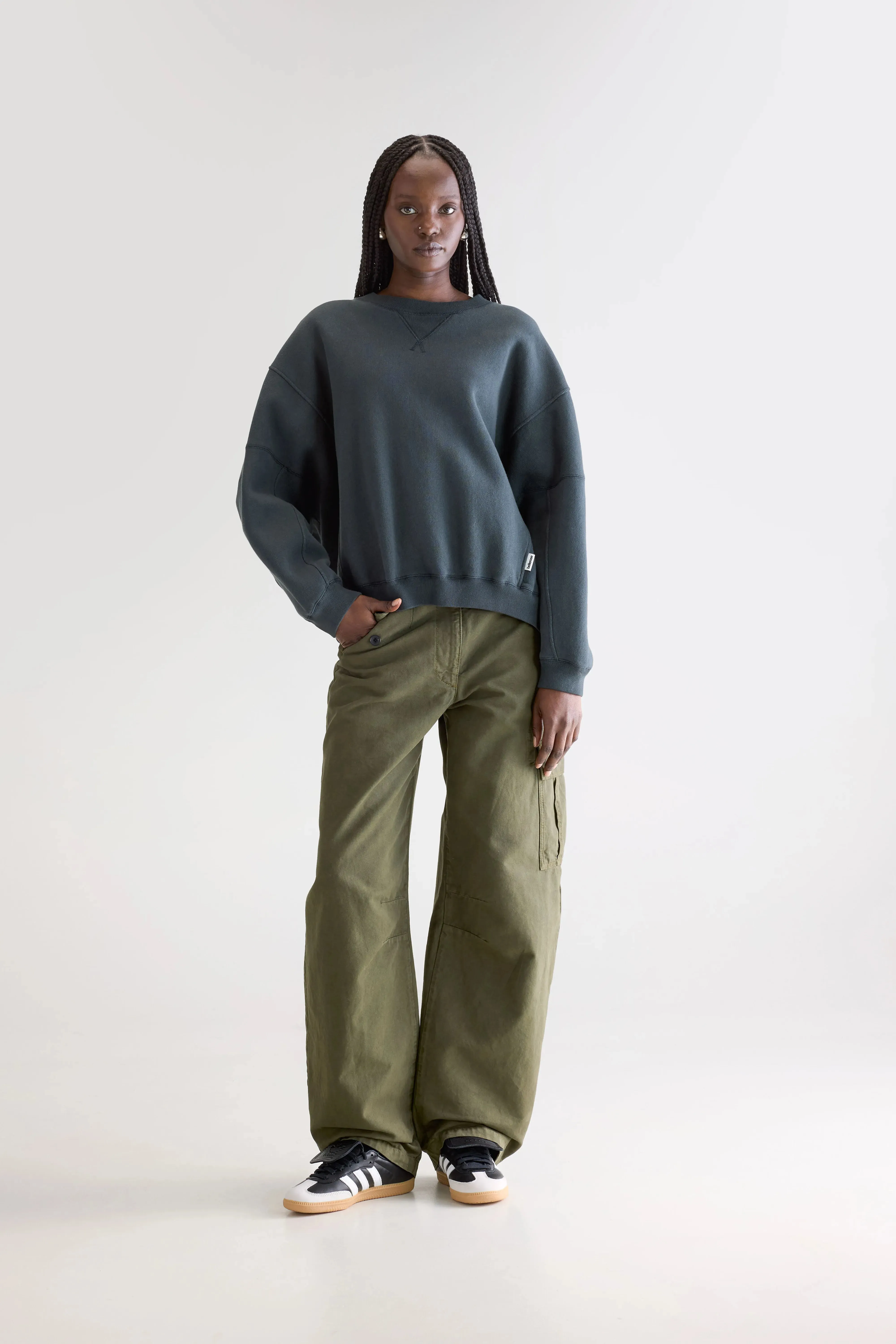 Flips crewneck sweatshirt (252 / W / PIRATE) Nordic style flex design