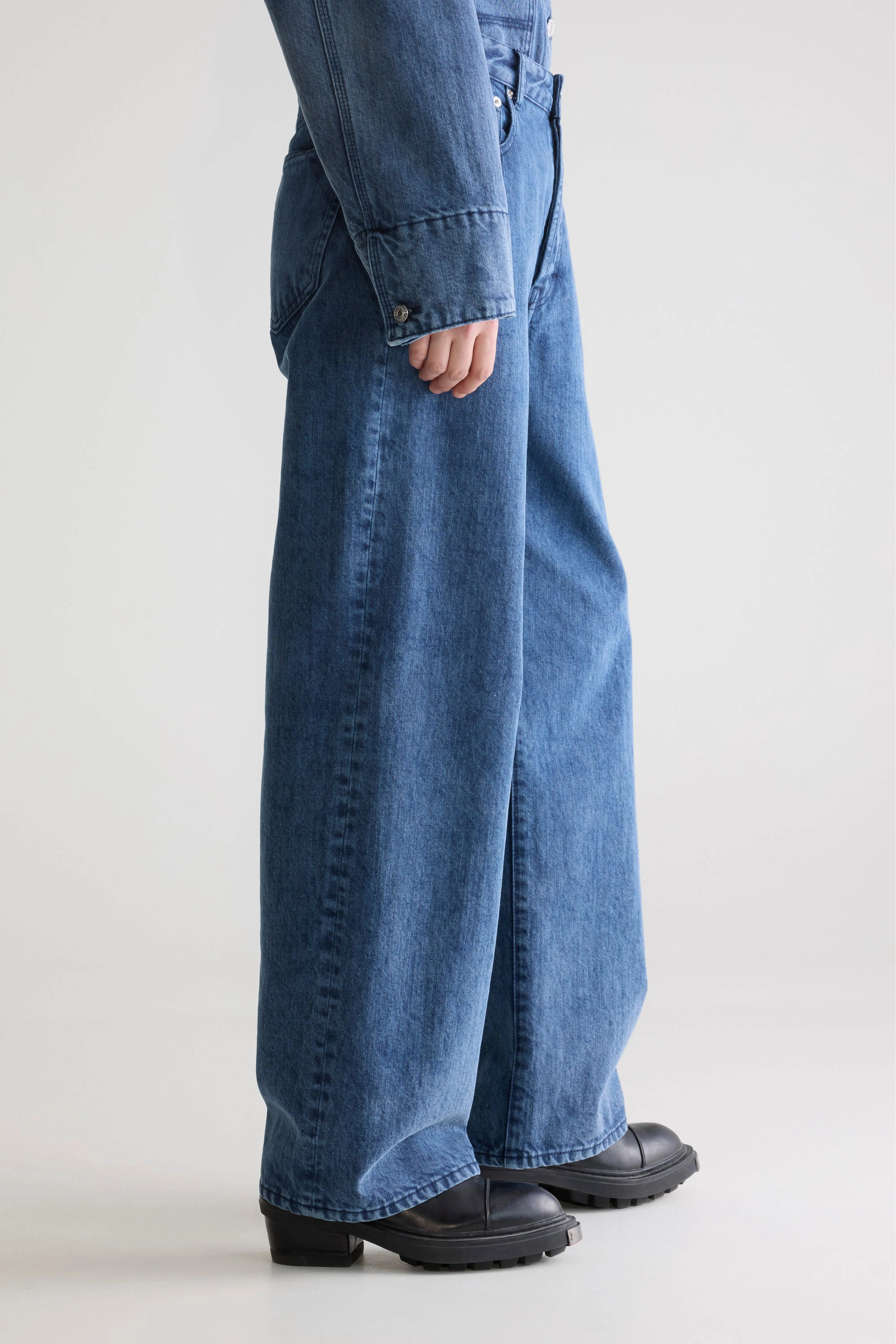 Denim N. 66 wide jeans (252 / W / BLUE SNOW) Weather Friendly